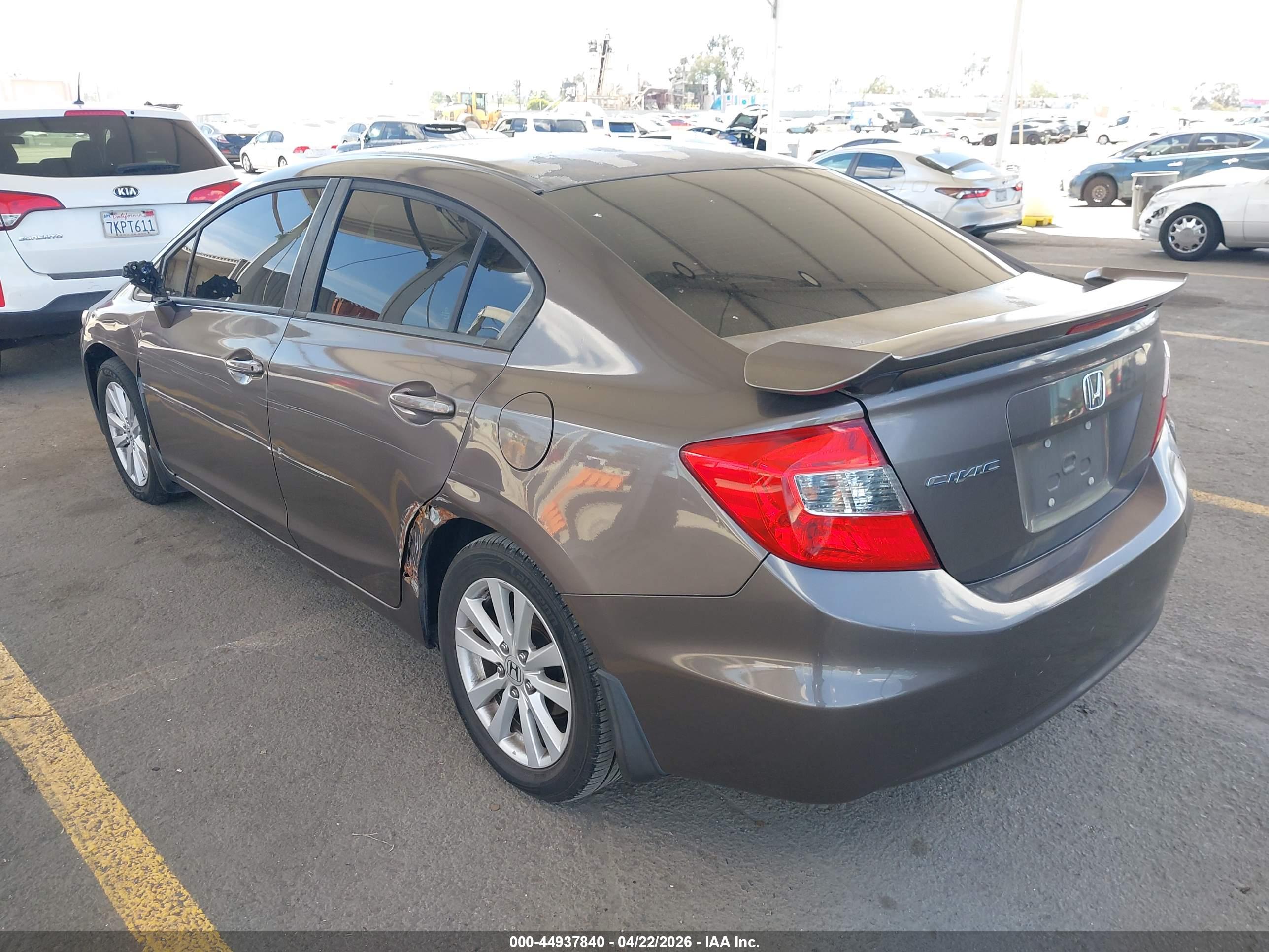 HONDA CIVIC image 3