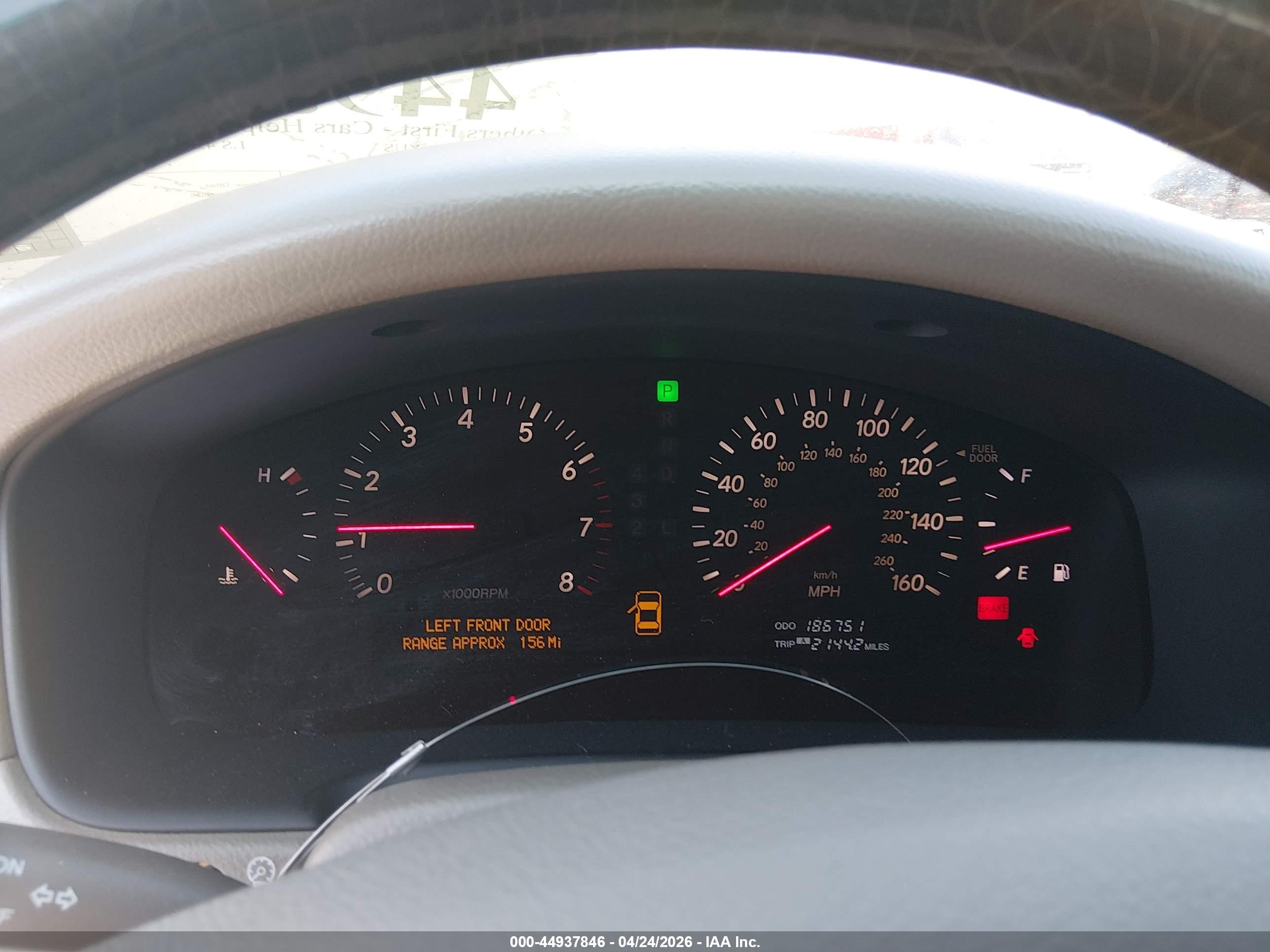 LEXUS LS image 7