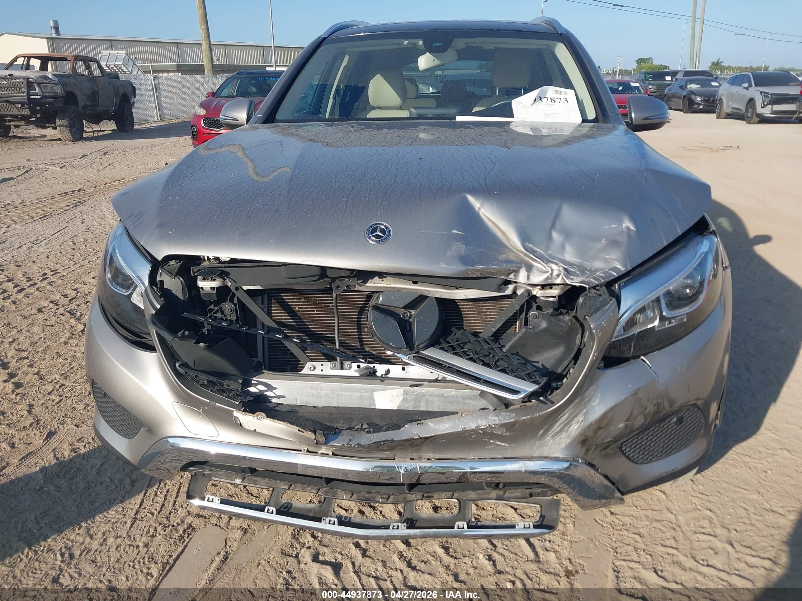 MERCEDES-BENZ GLC image 6