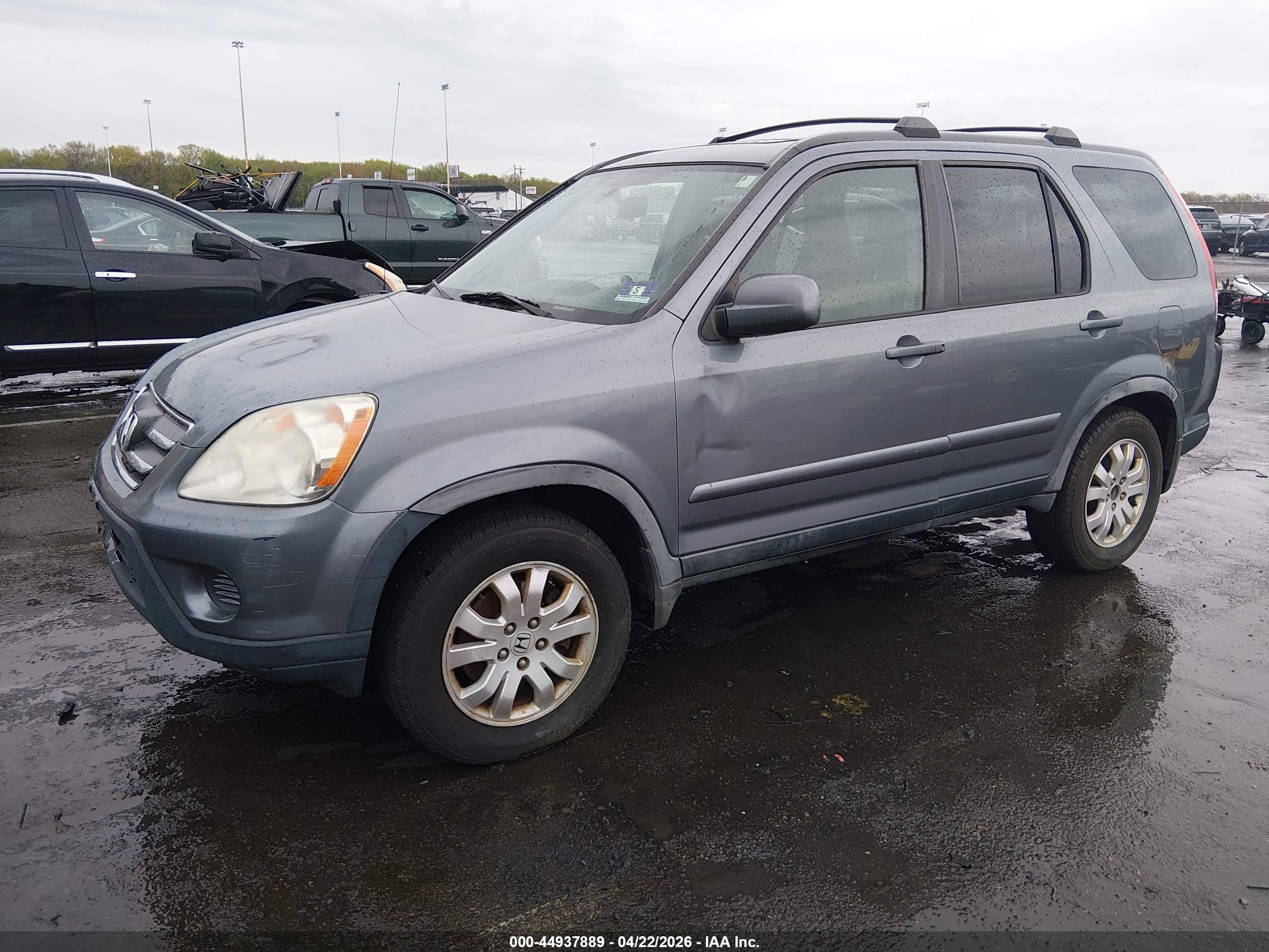 HONDA CR-V image 2
