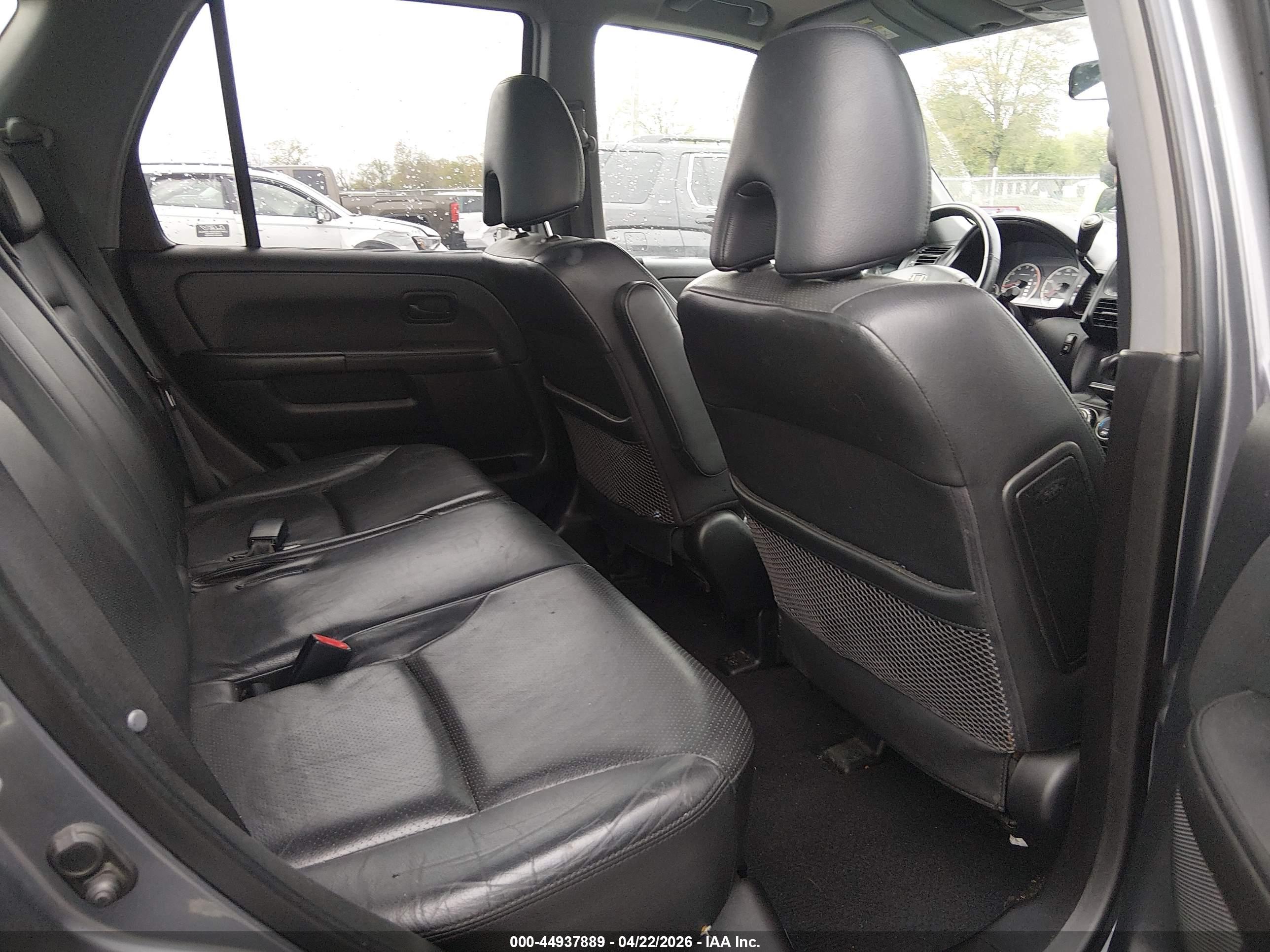 HONDA CR-V image 8