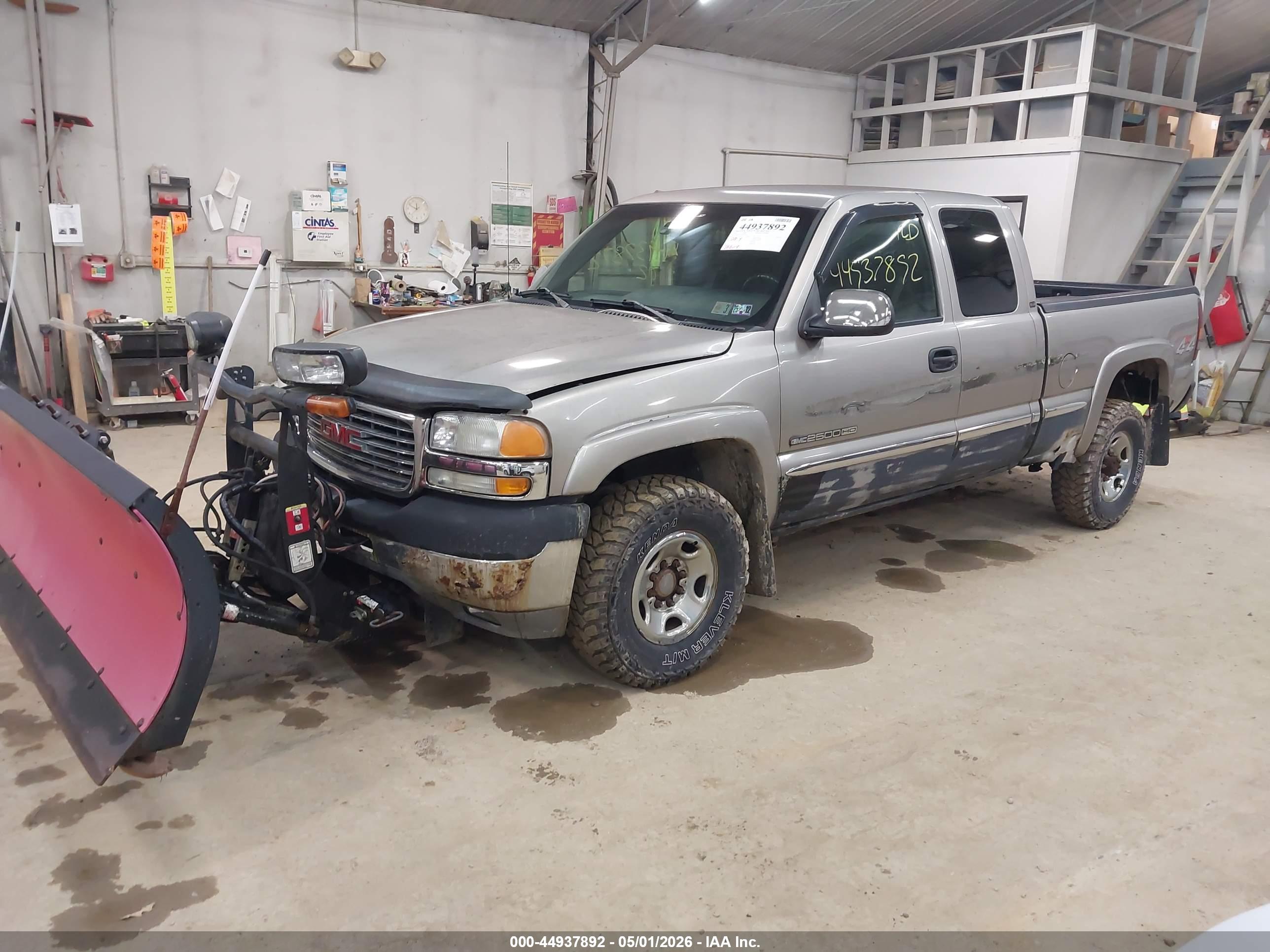 GMC SIERRA image 2