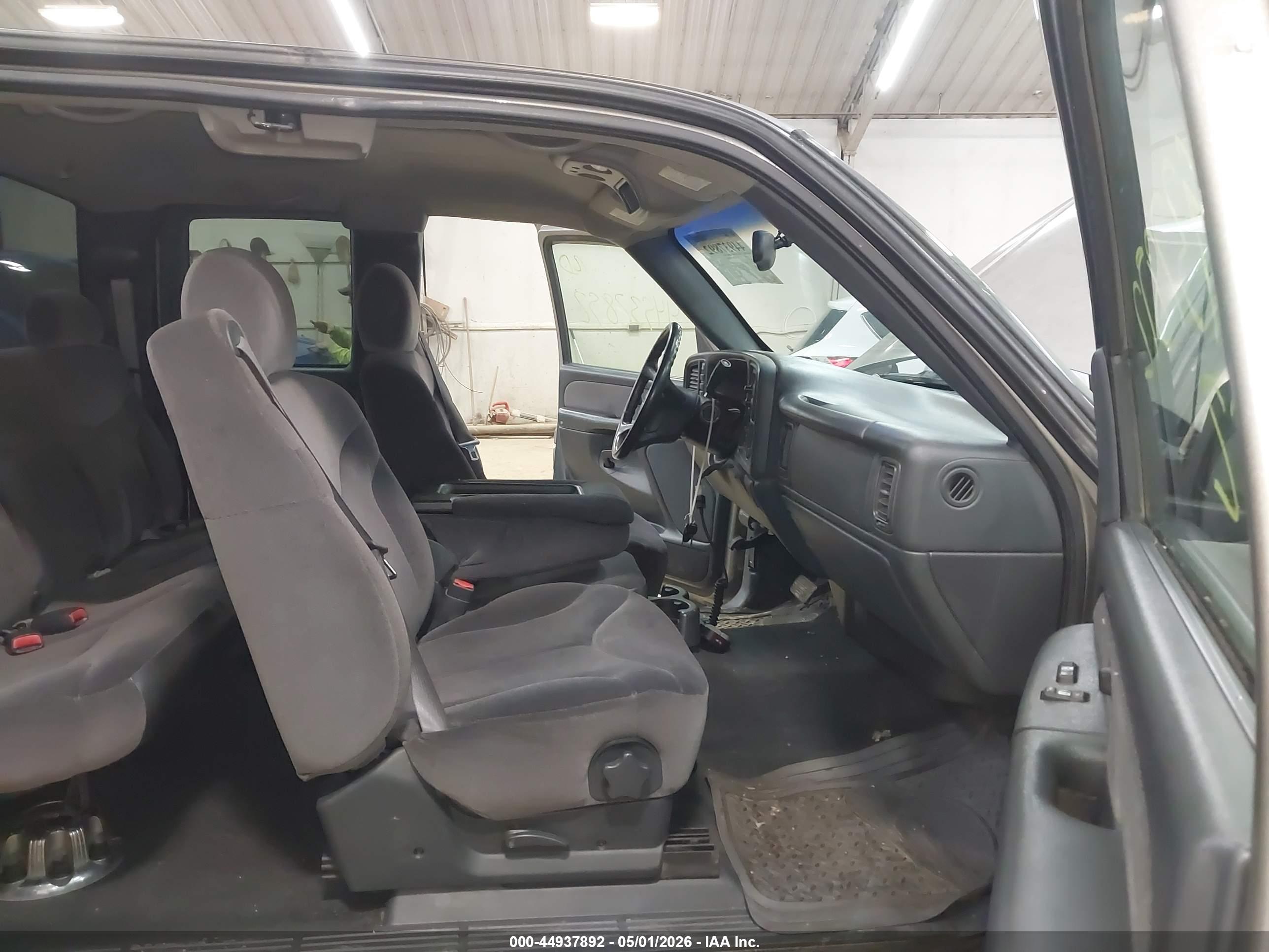 GMC SIERRA image 5
