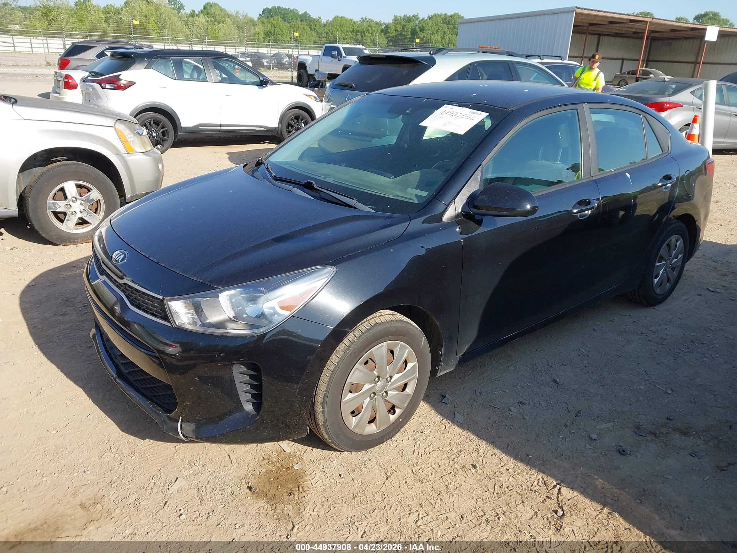 KIA RIO image 2