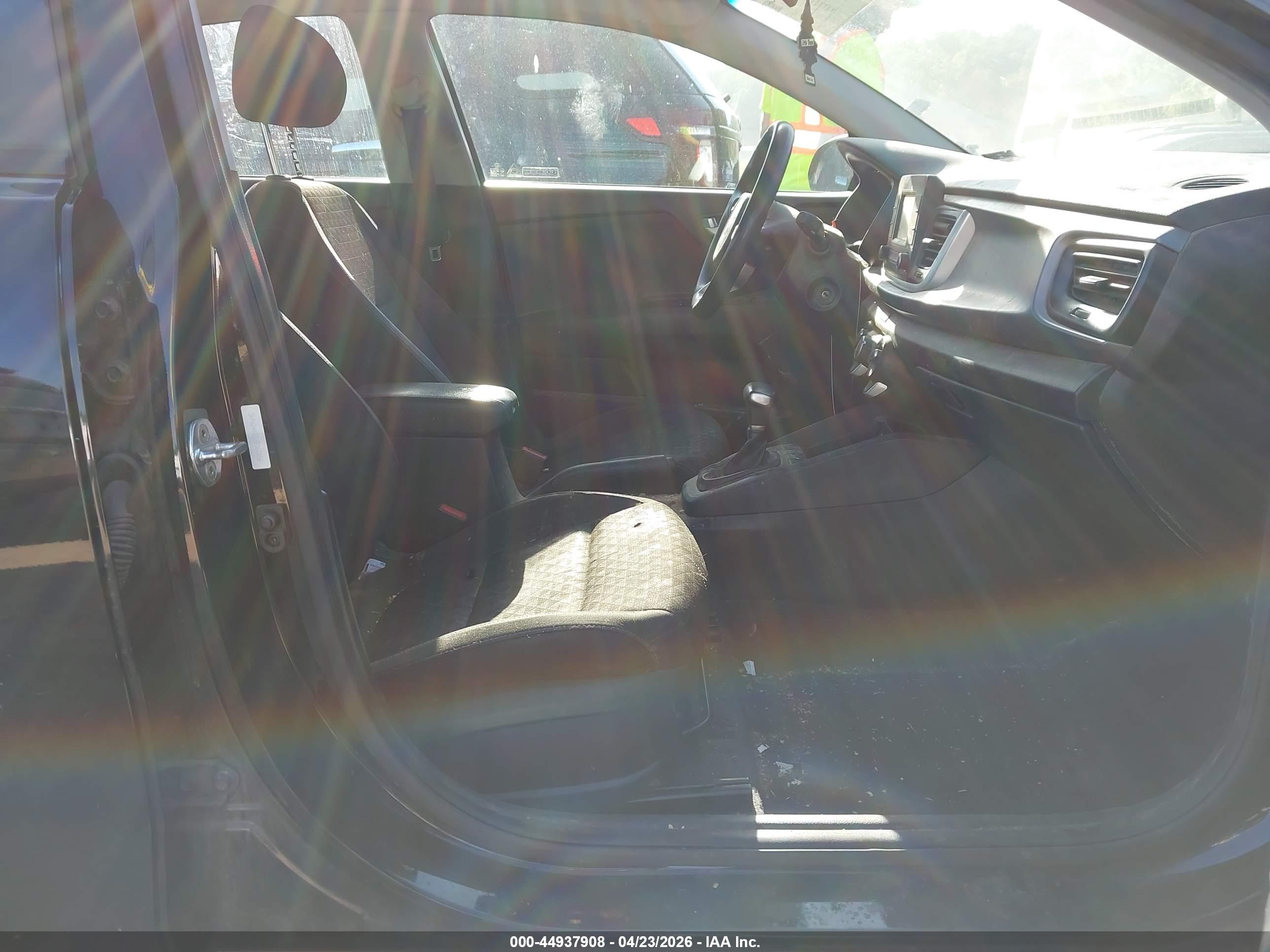 KIA RIO image 5