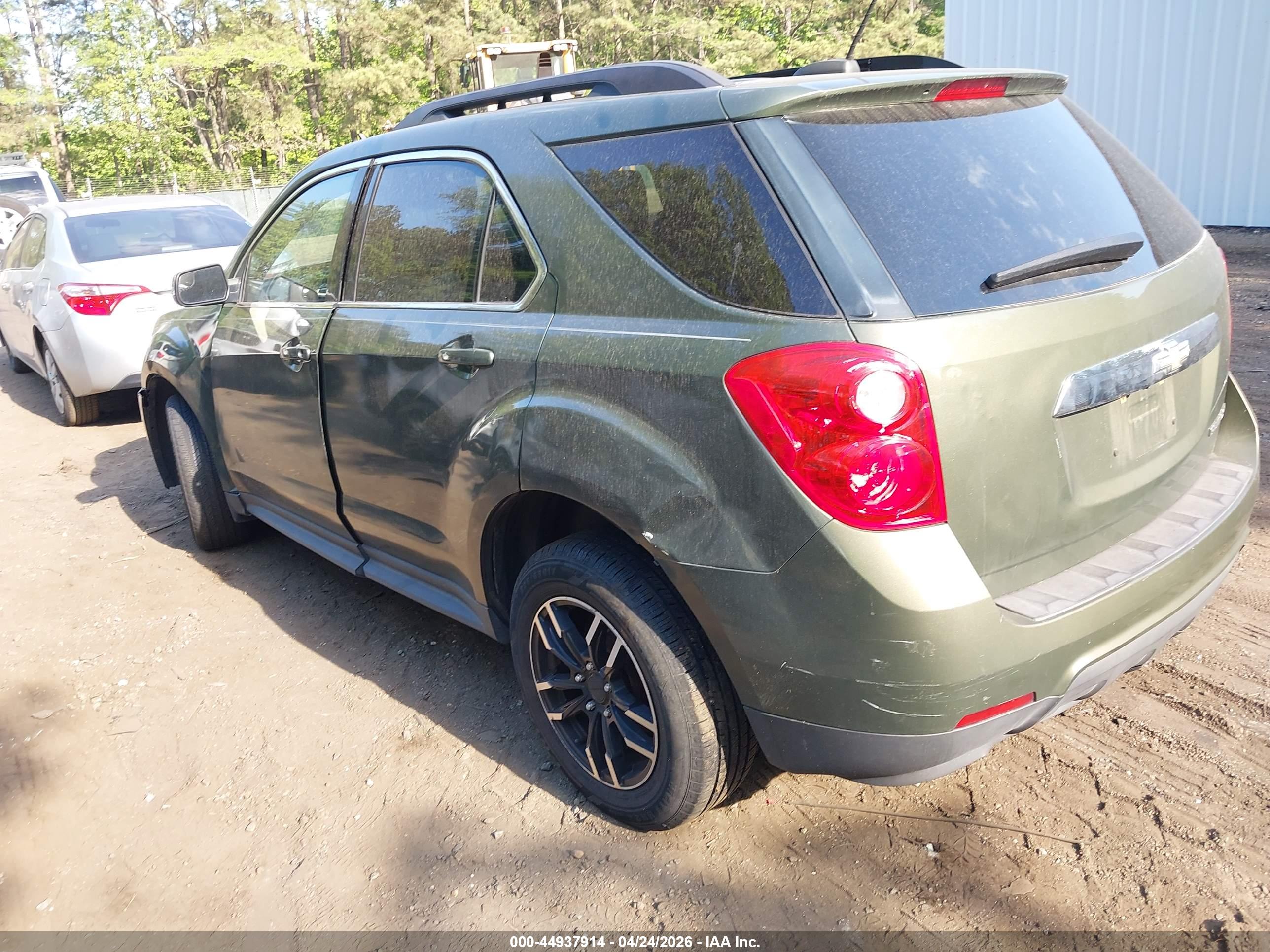 CHEVROLET EQUINOX image 3