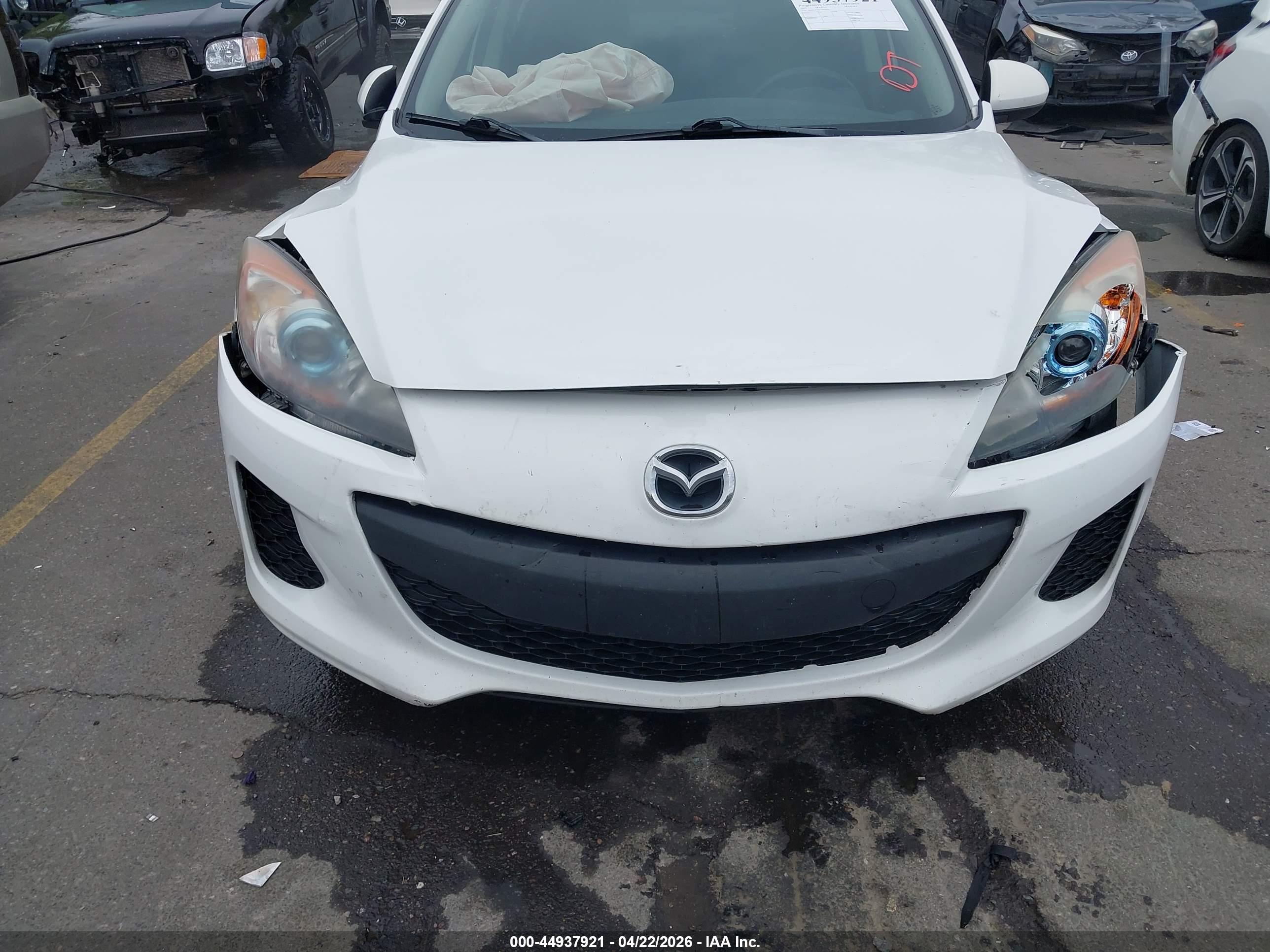 MAZDA MAZDA3 image 6