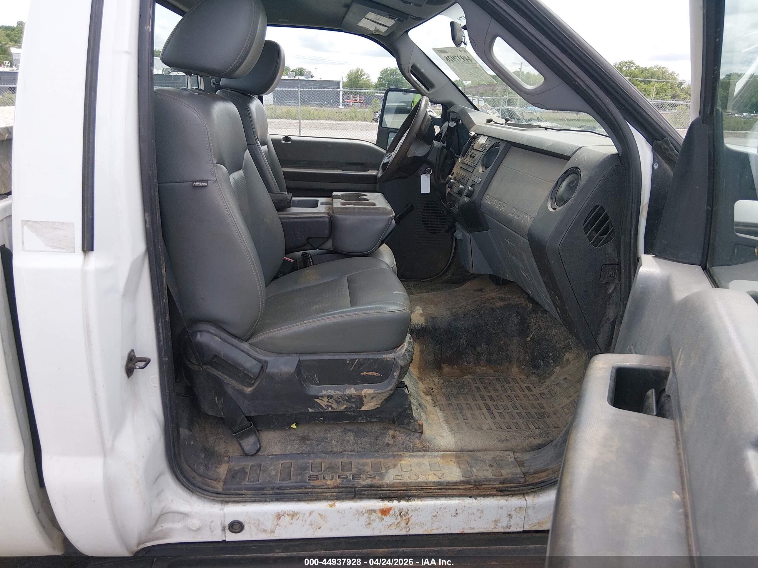 FORD F-250 image 8