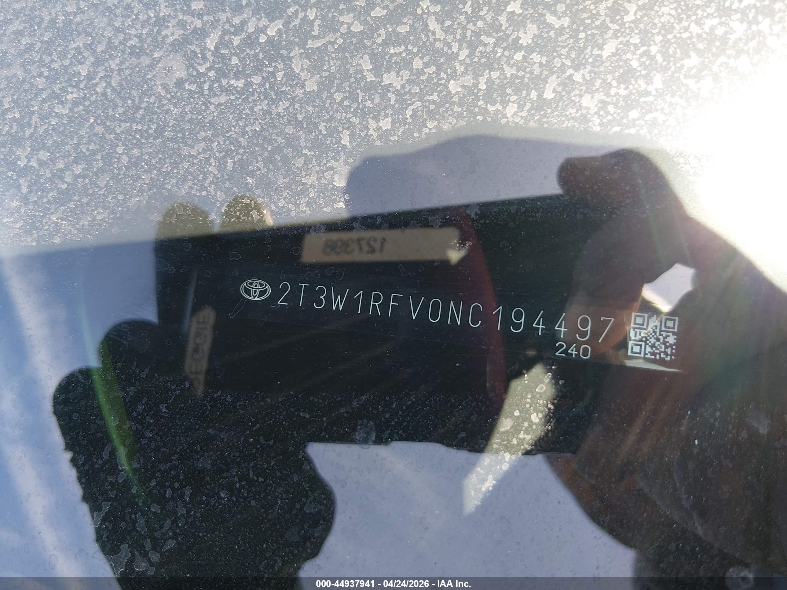 TOYOTA RAV4 image 9