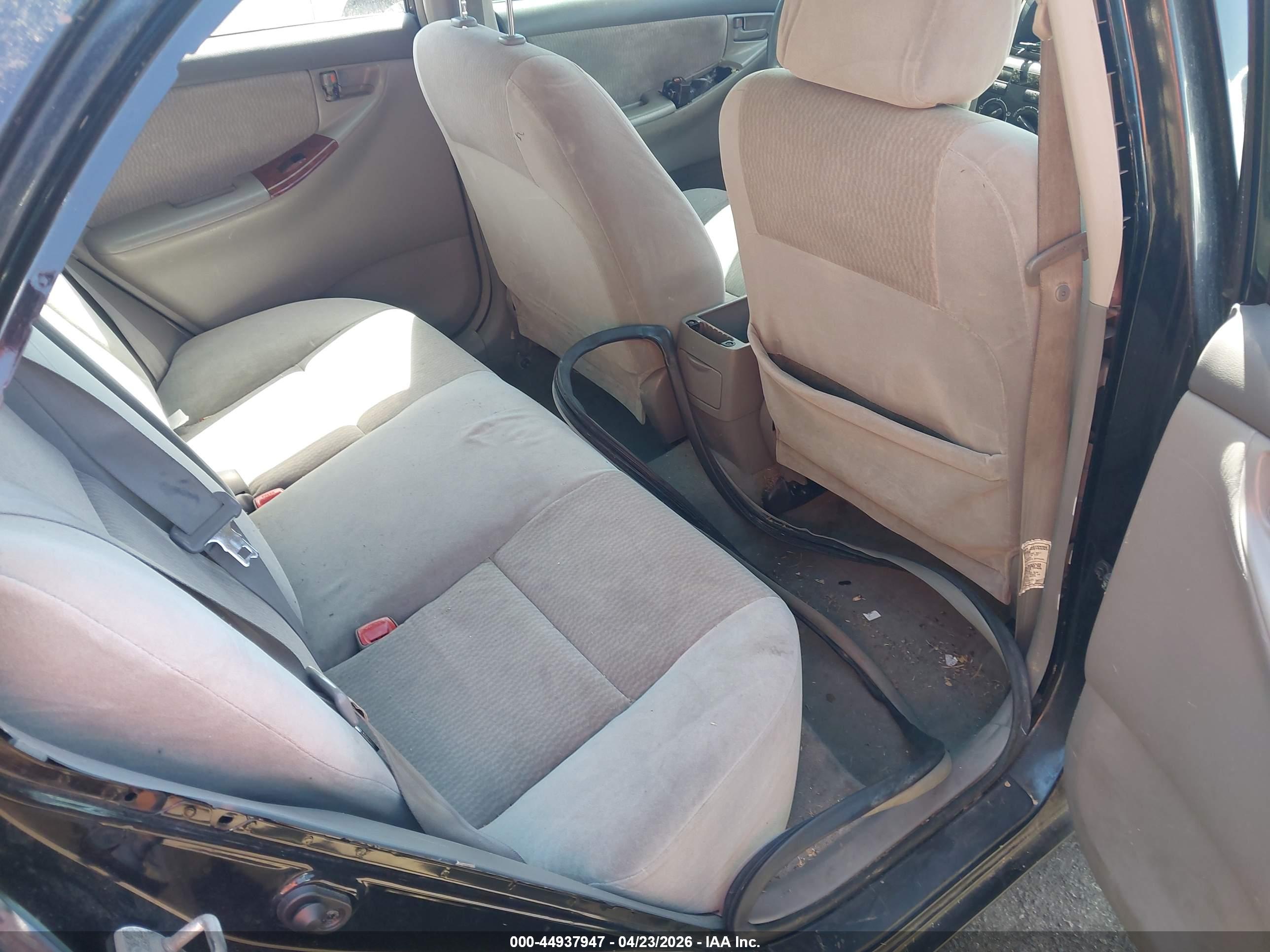 TOYOTA COROLLA image 8