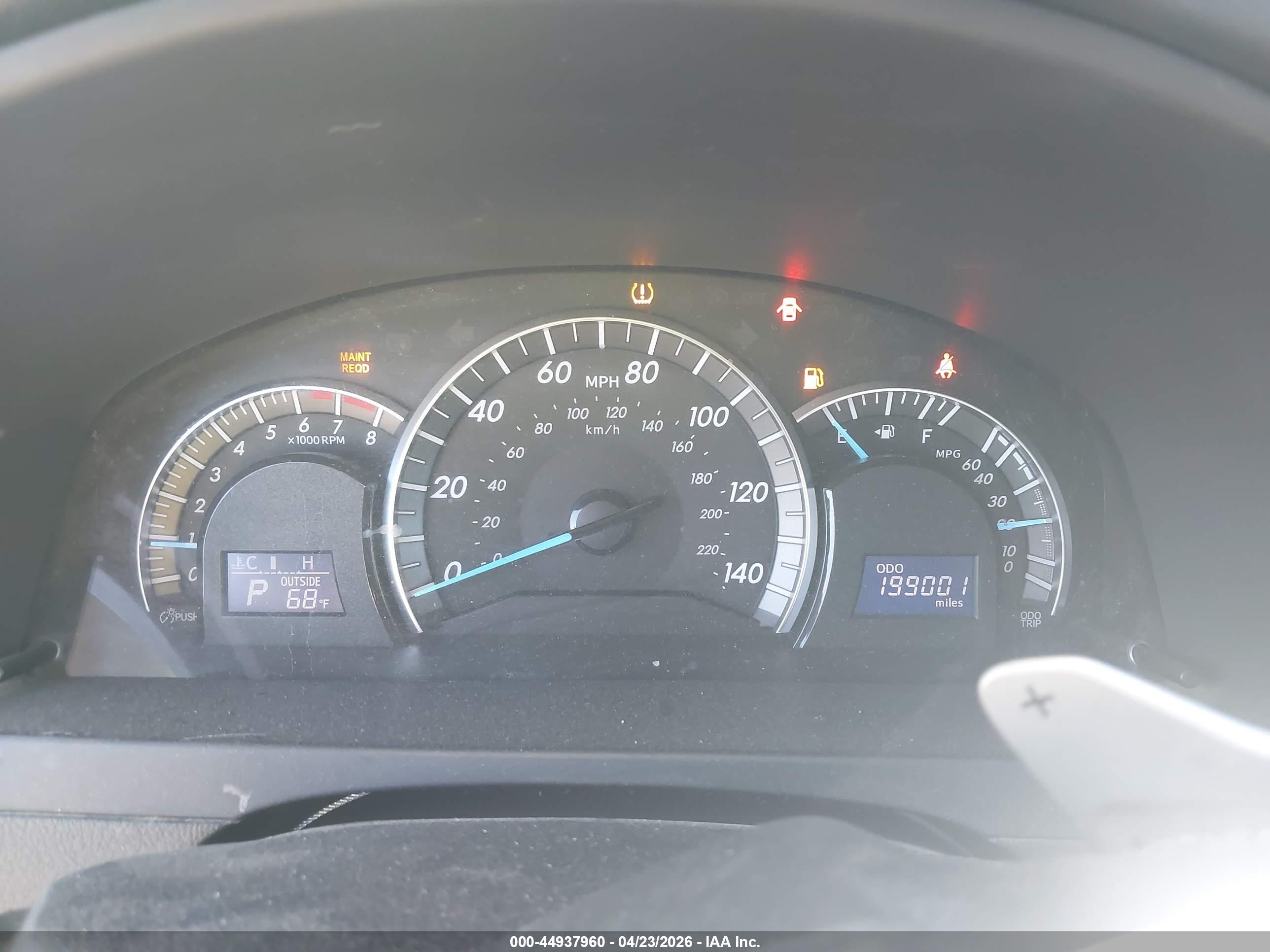 TOYOTA CAMRY image 7