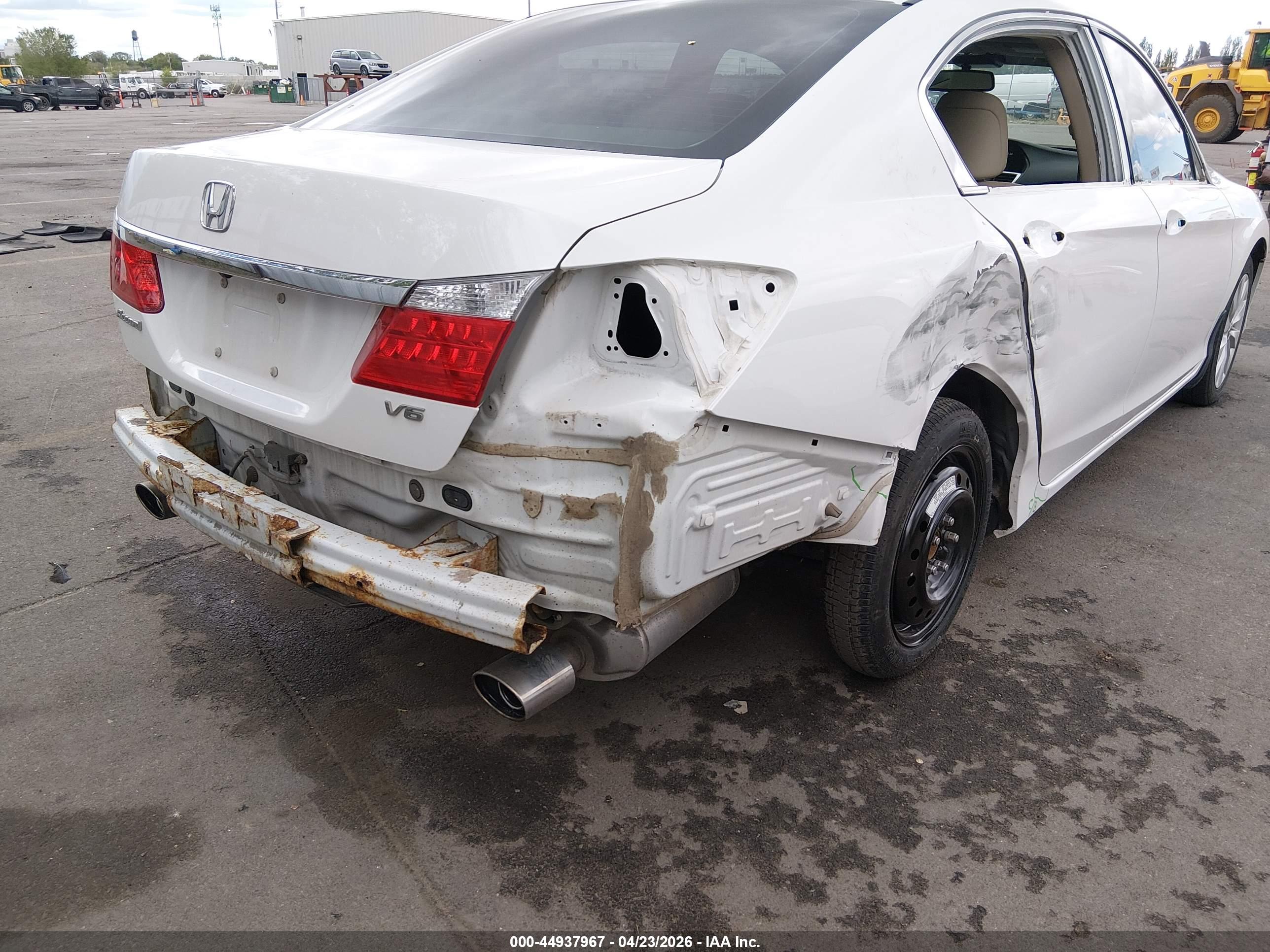 HONDA ACCORD image 6