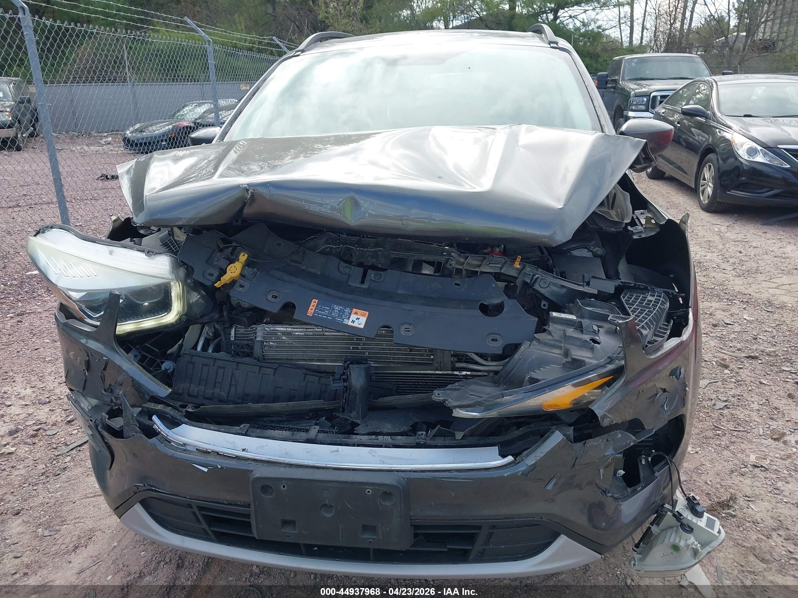 FORD ESCAPE image 6