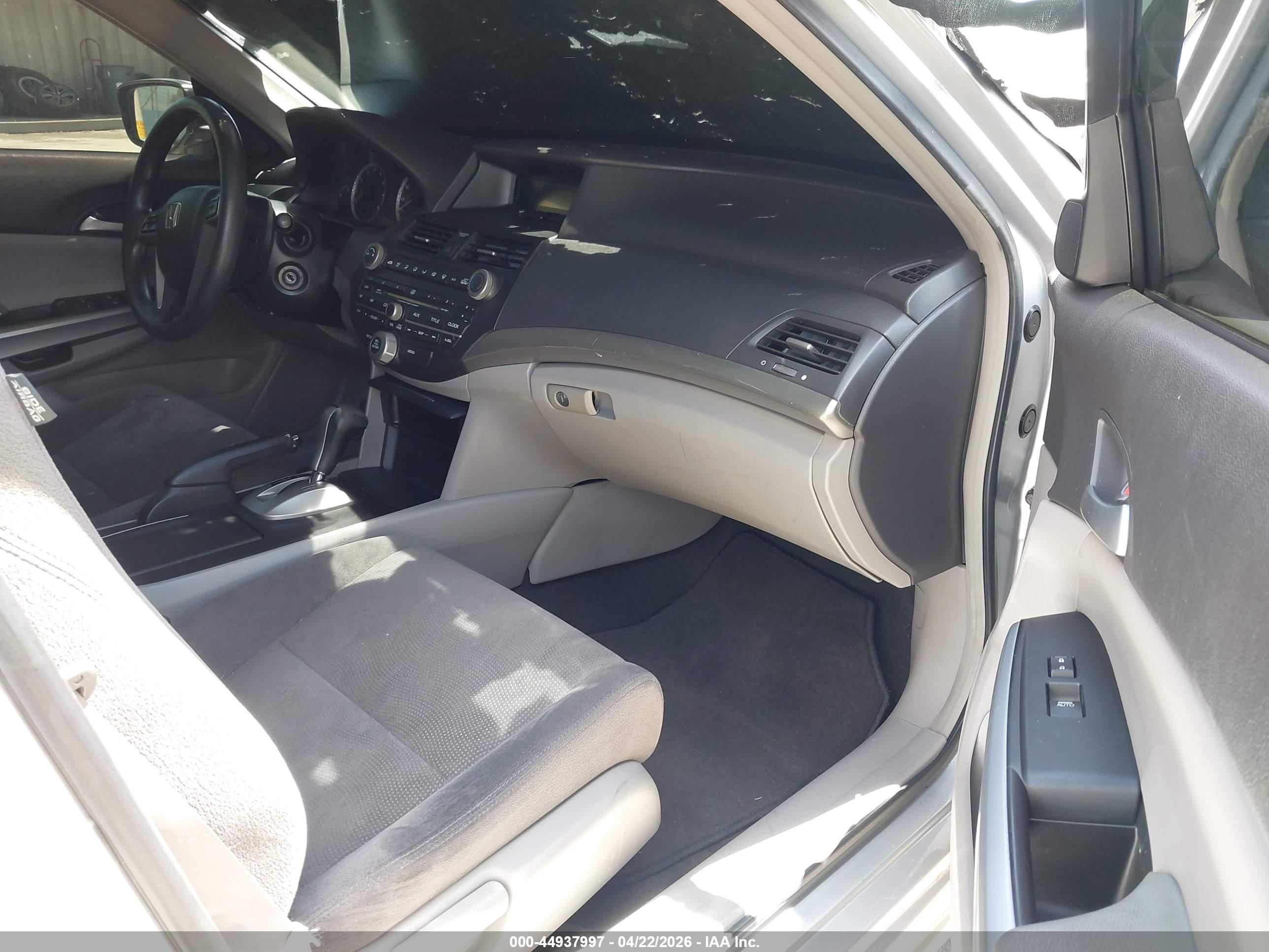 HONDA ACCORD image 5