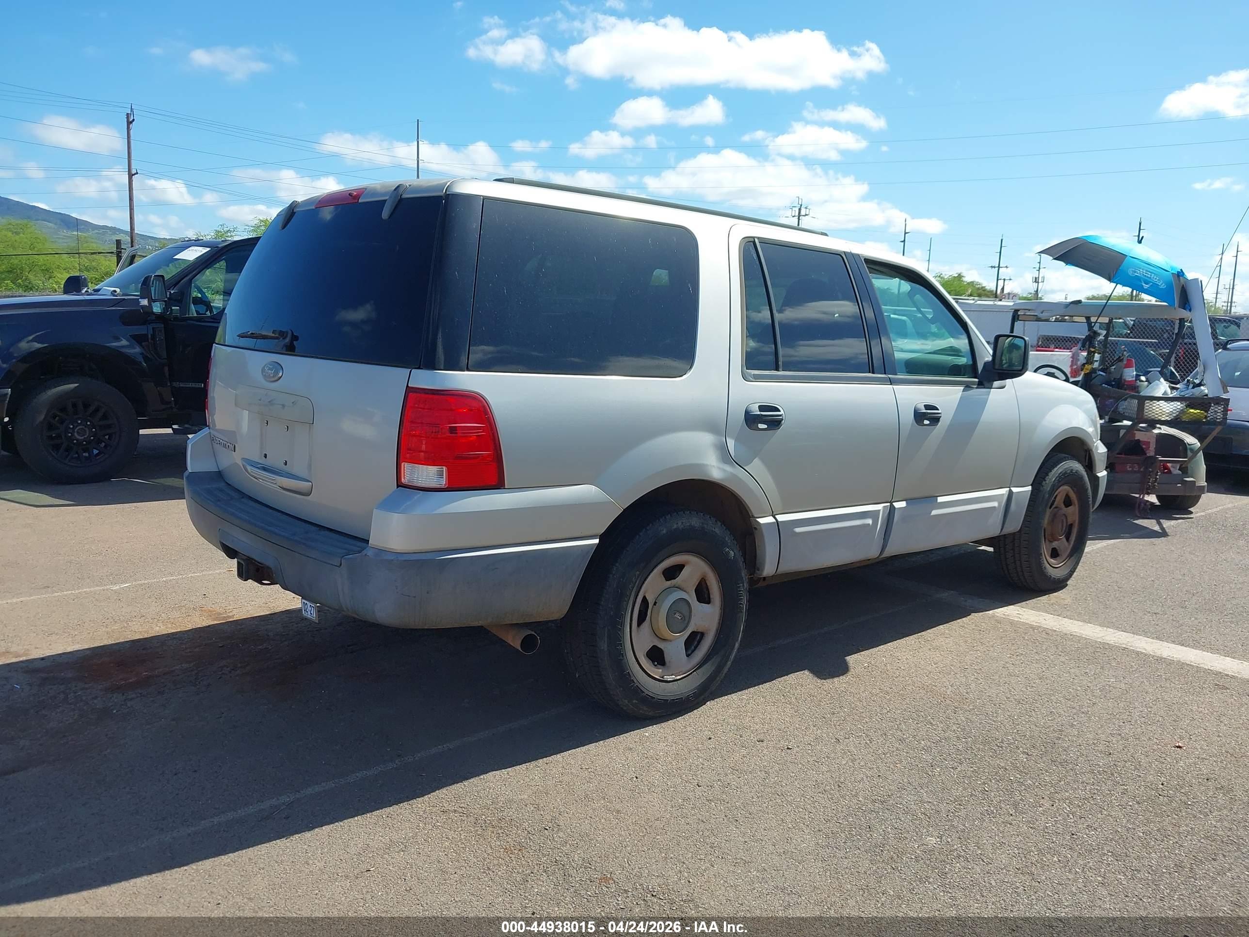 FORD EXPEDITION image 4