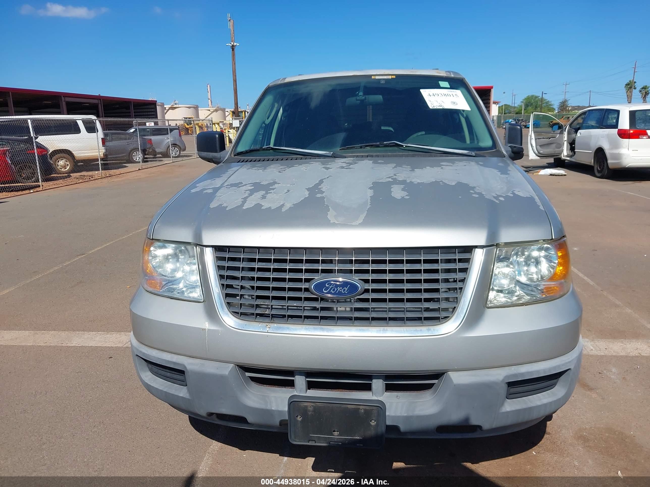 FORD EXPEDITION image 6