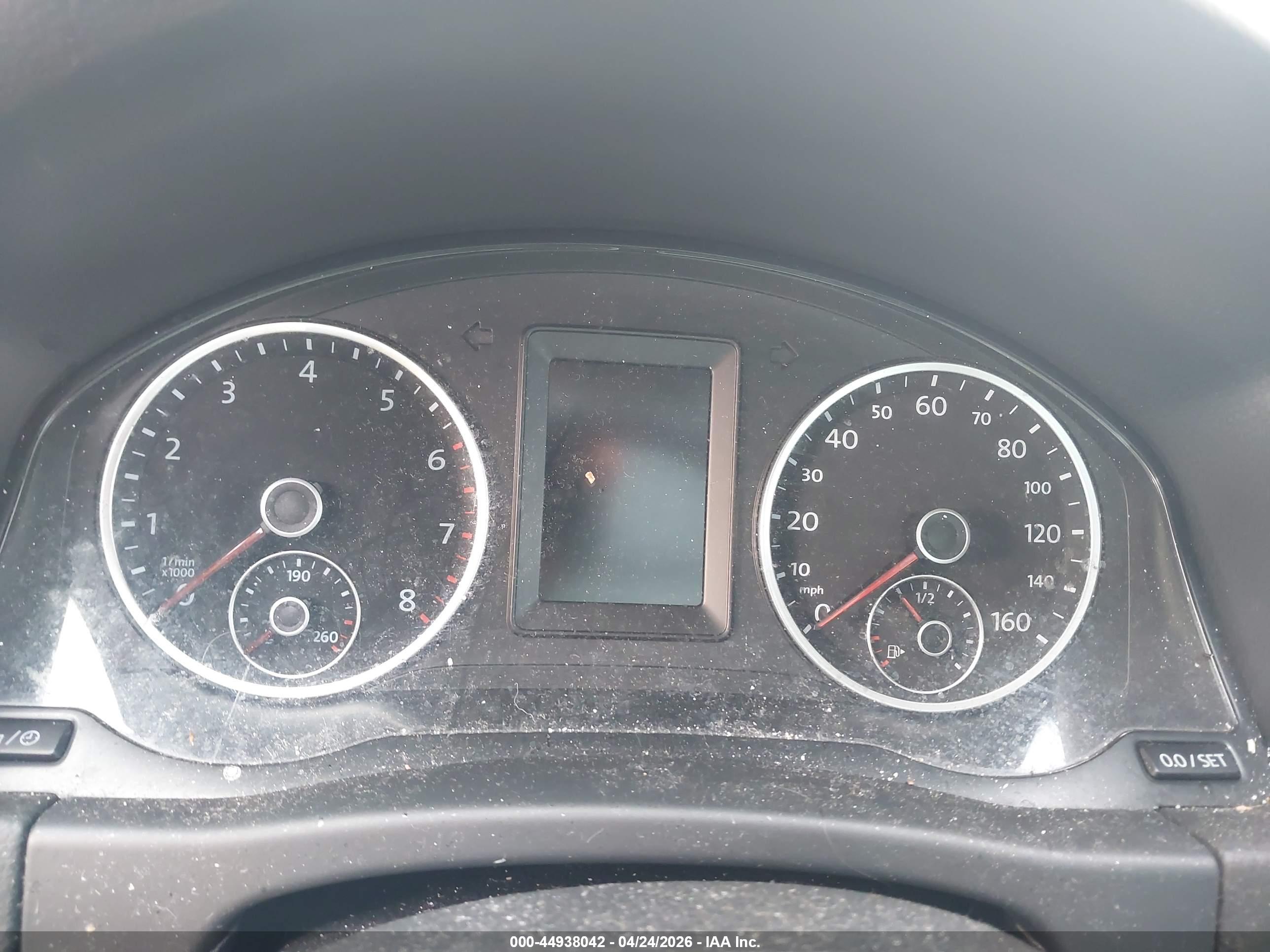 VOLKSWAGEN TIGUAN image 7