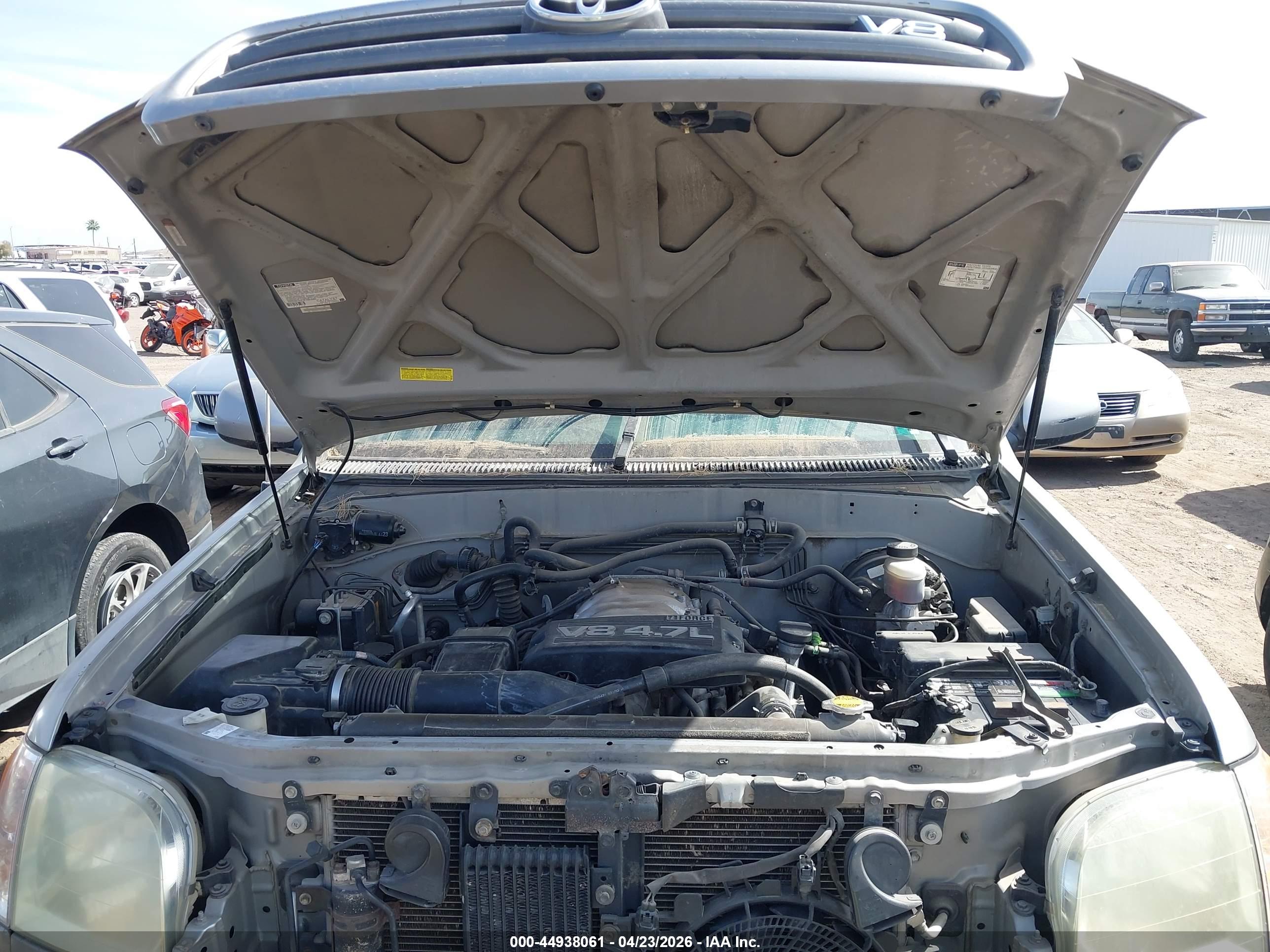 TOYOTA SEQUOIA image 10