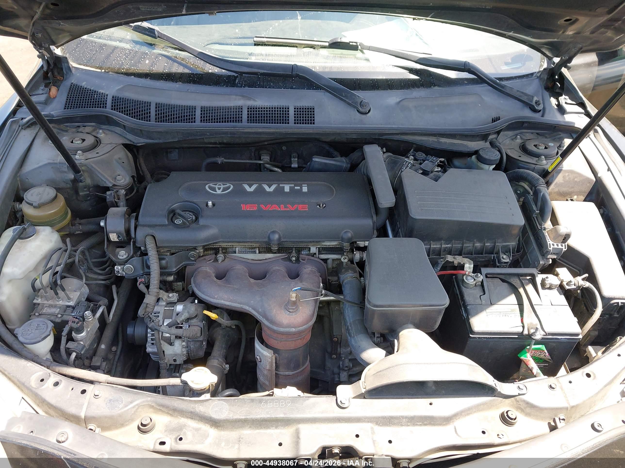 TOYOTA CAMRY image 10