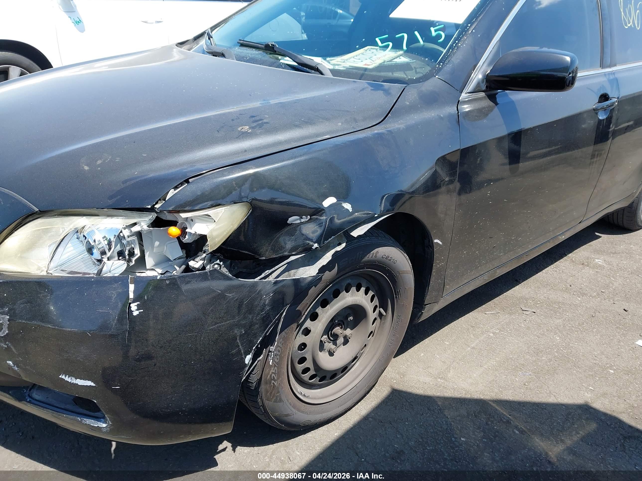 TOYOTA CAMRY image 6