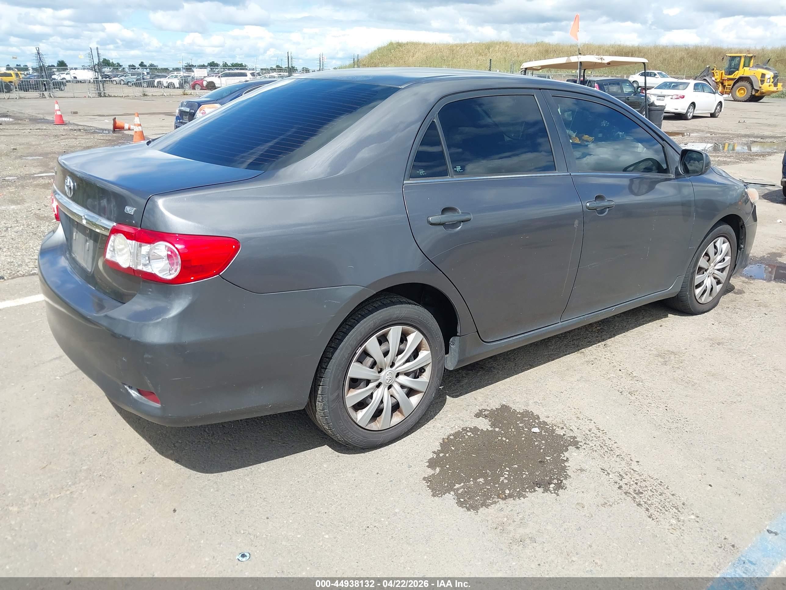 TOYOTA COROLLA image 4