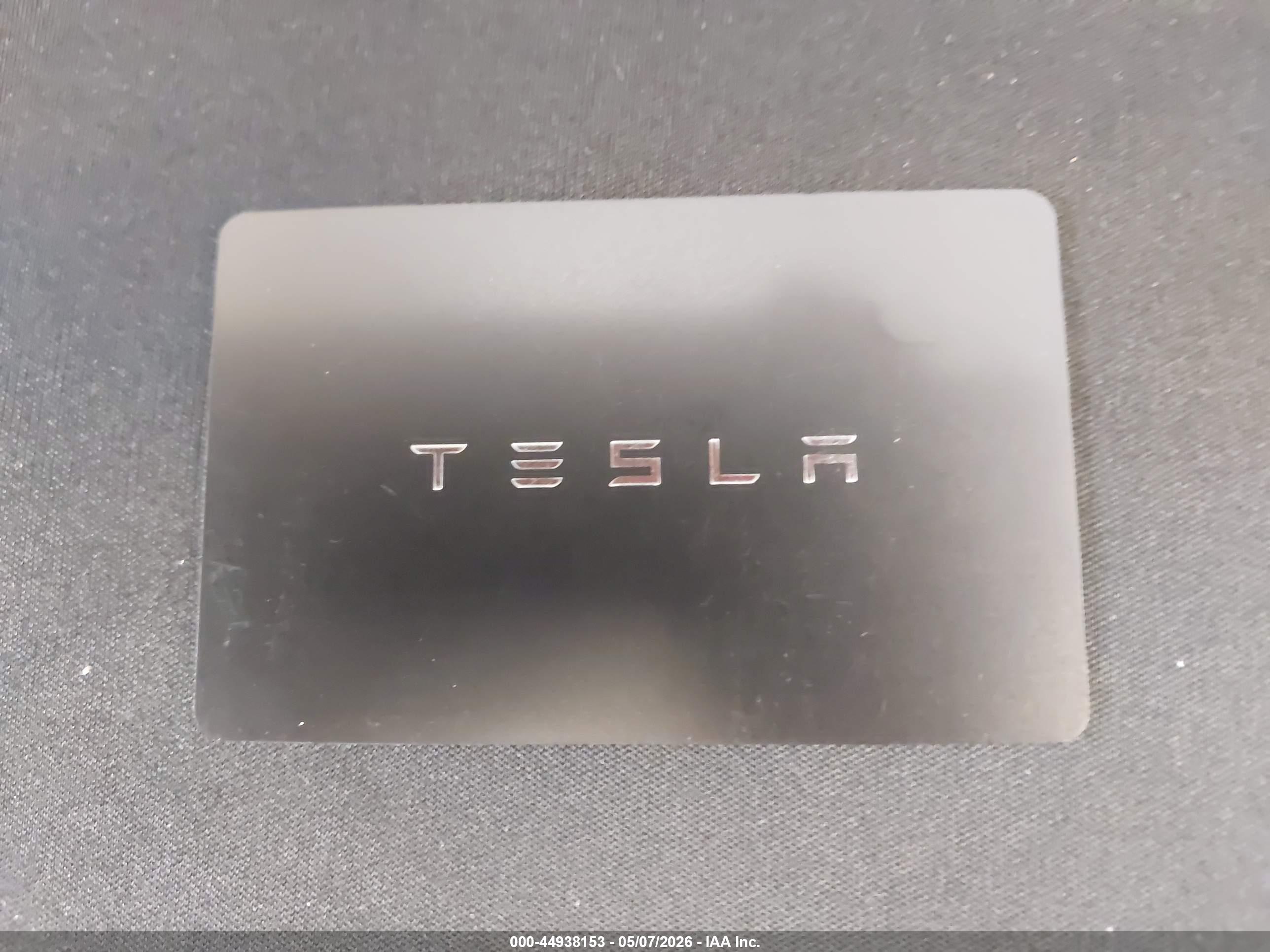 TESLA MODEL image 11