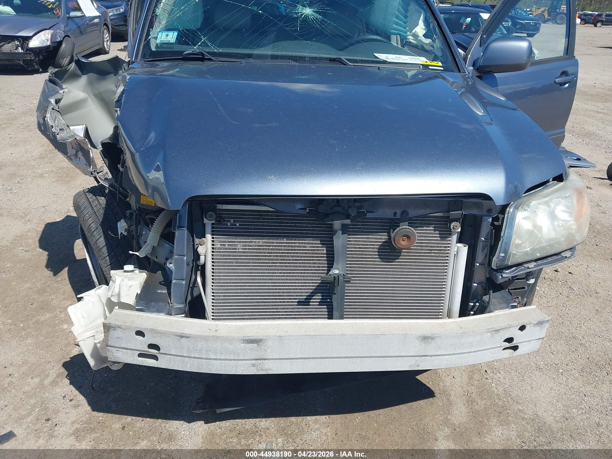 TOYOTA HIGHLANDER image 6