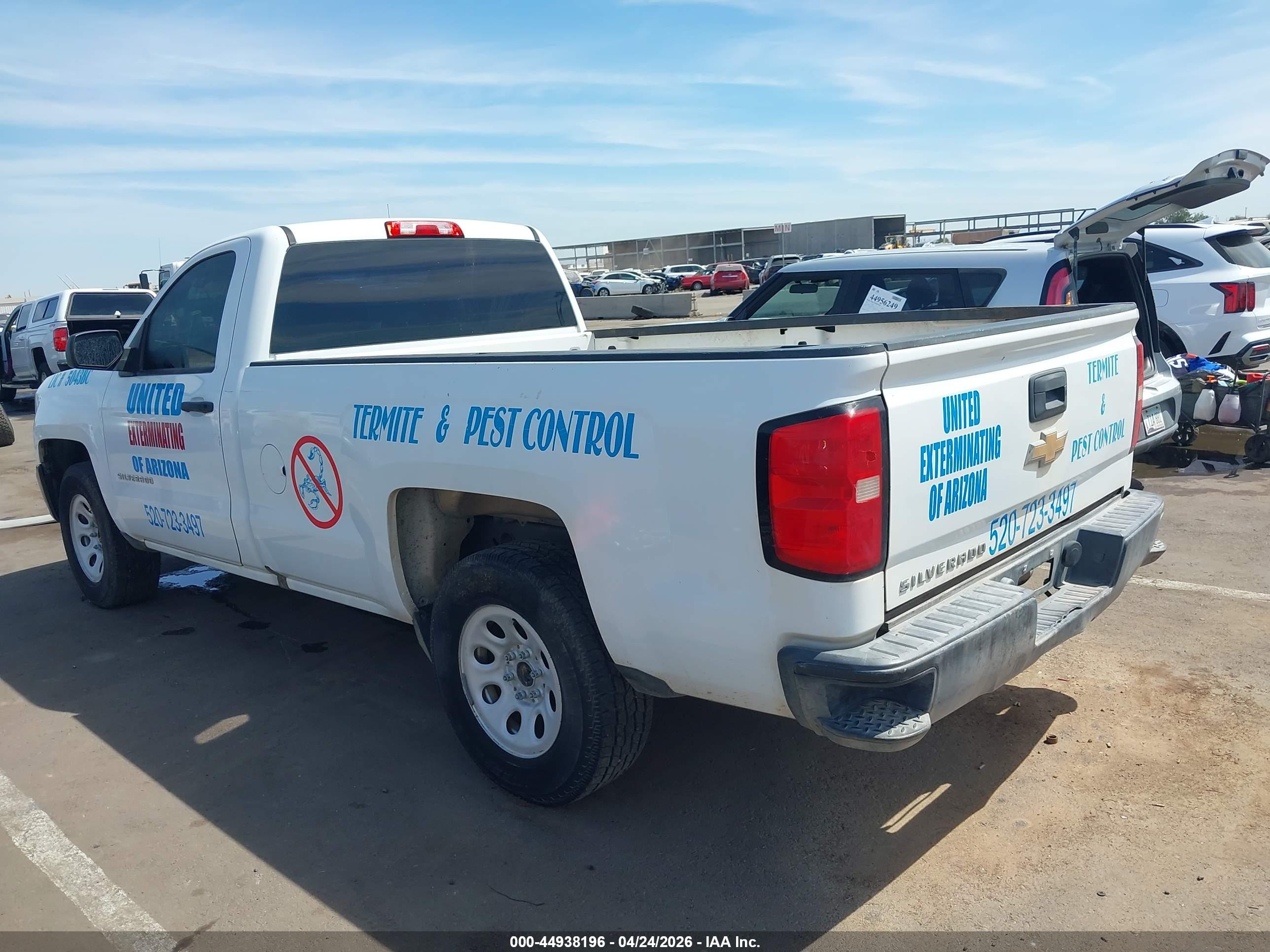 CHEVROLET SILVERADO image 3