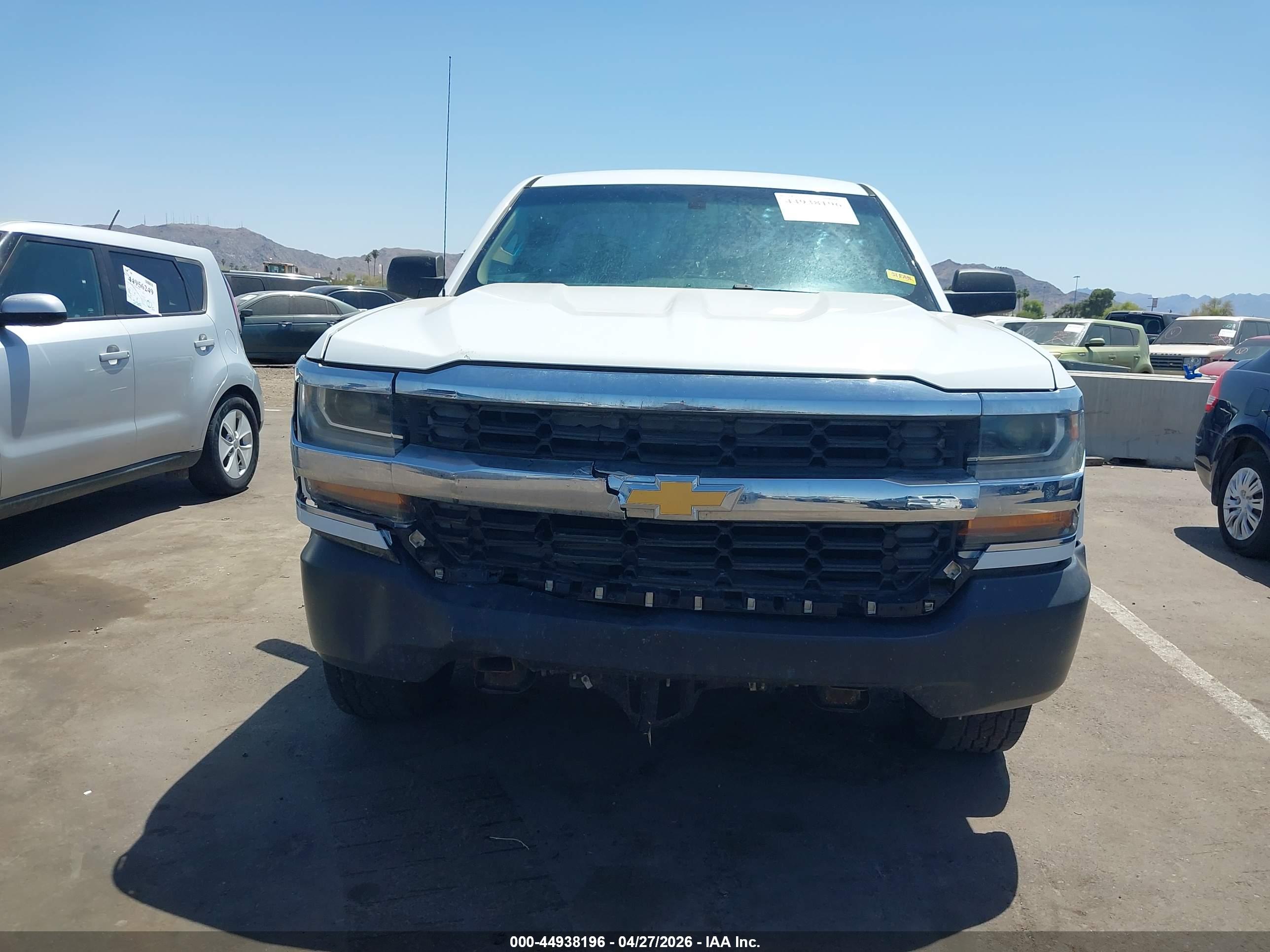 CHEVROLET SILVERADO image 6