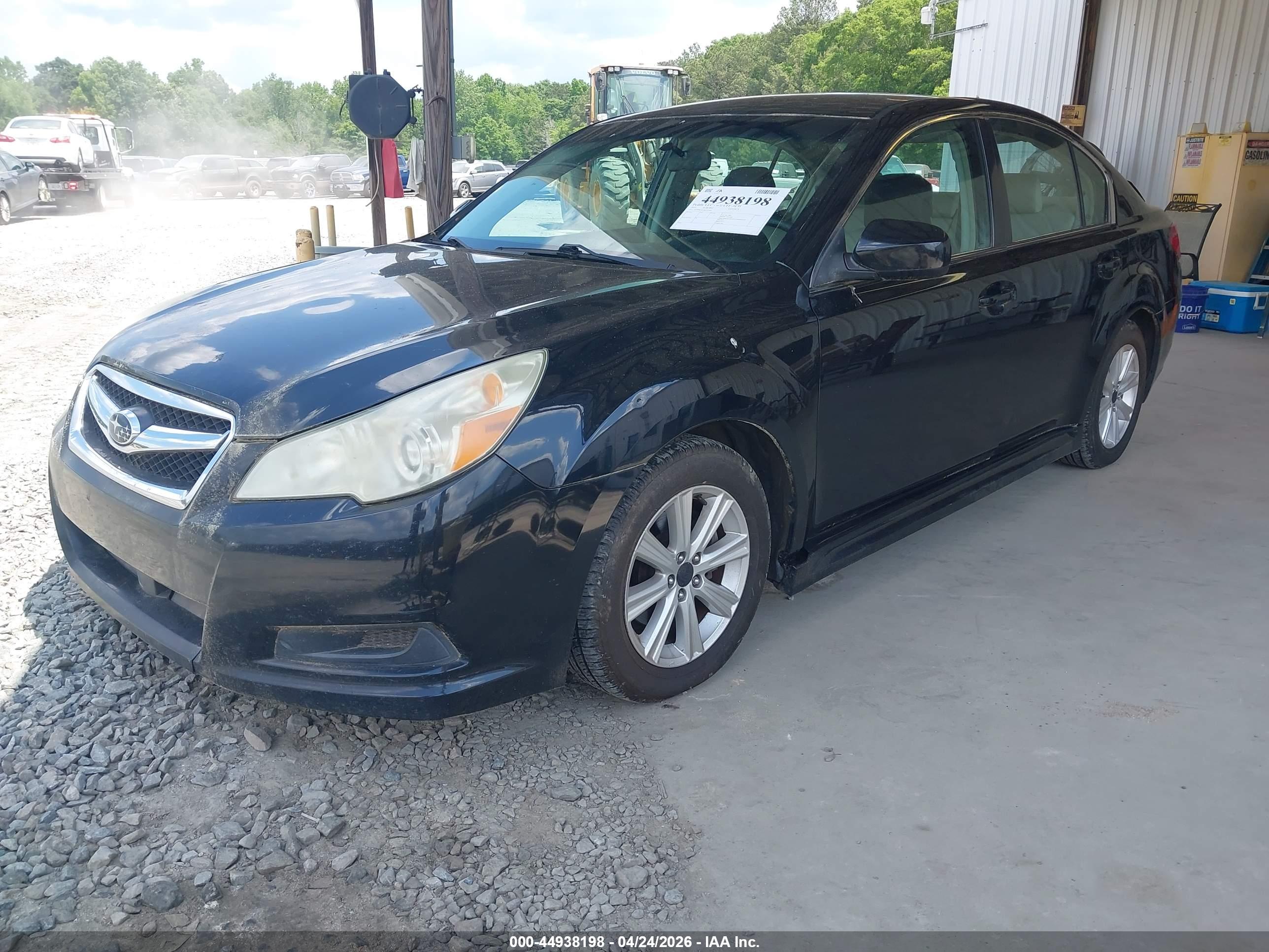 SUBARU LEGACY image 2