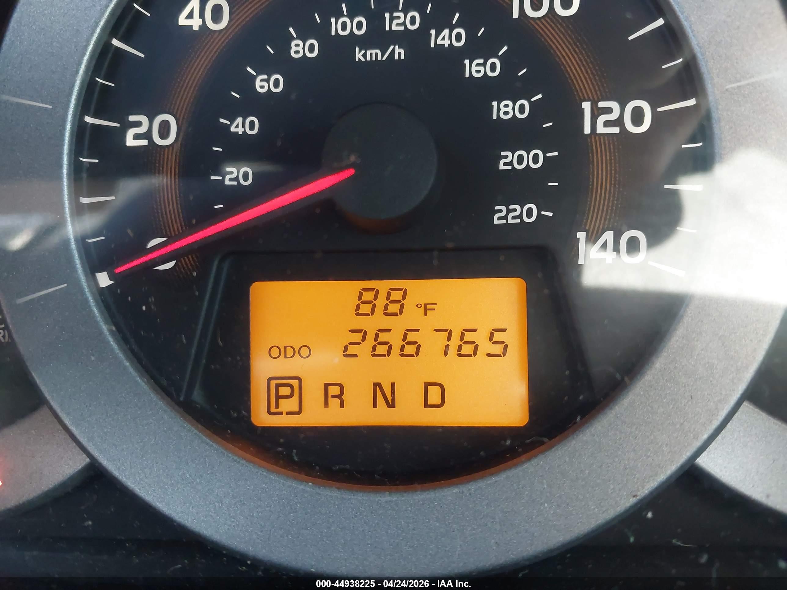 TOYOTA RAV4 image 7