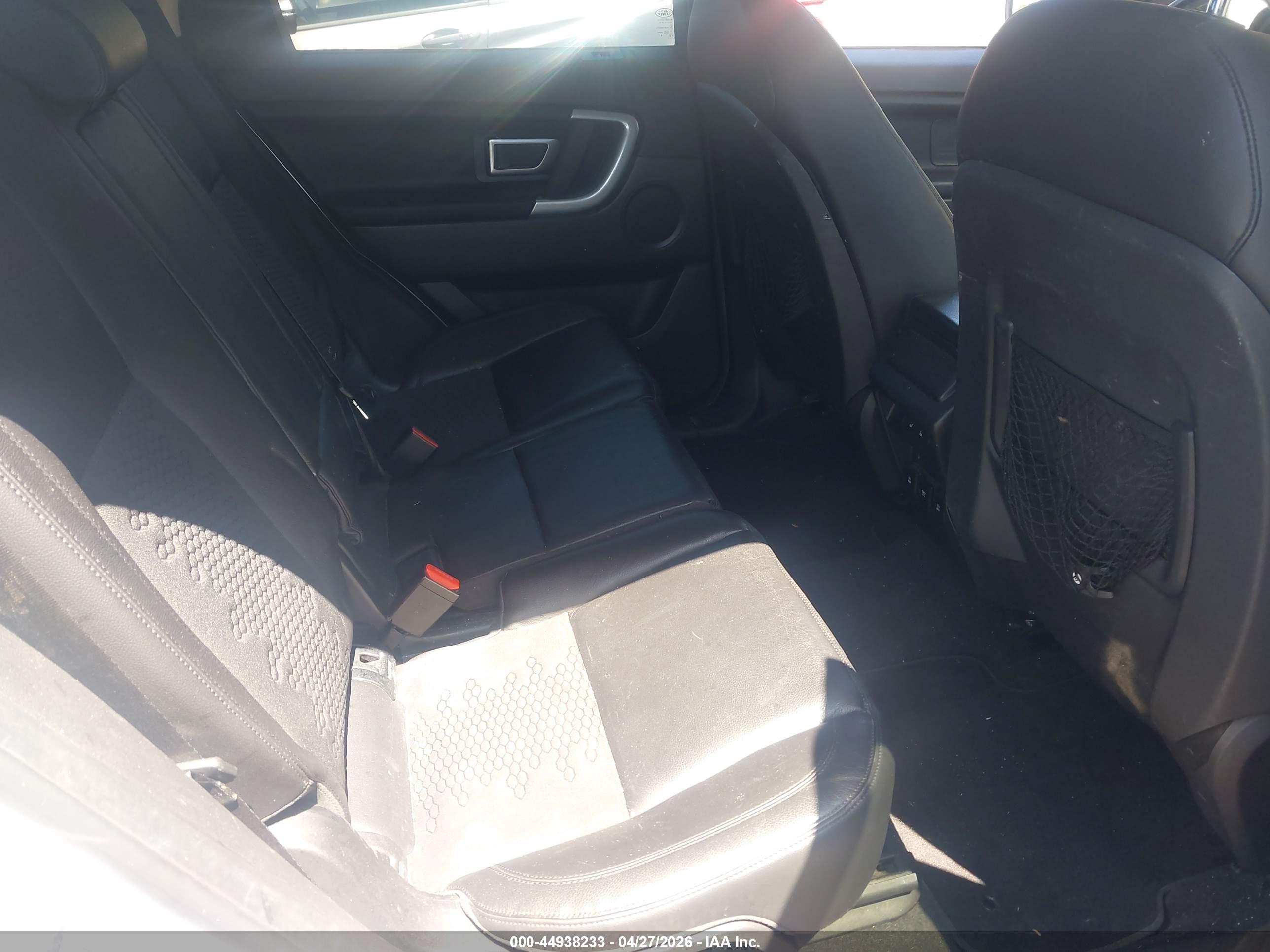 LAND ROVER image 8