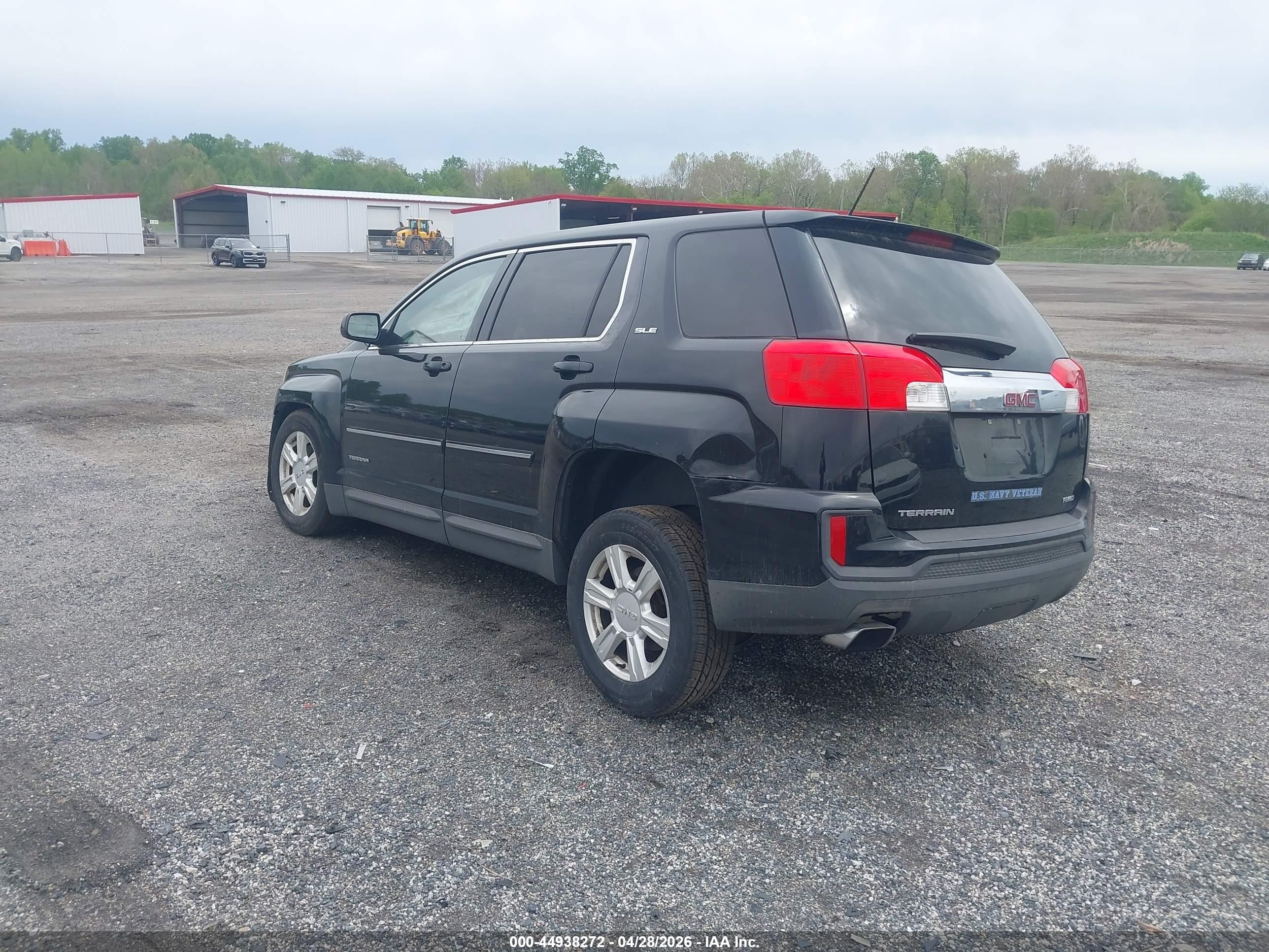 GMC TERRAIN image 3