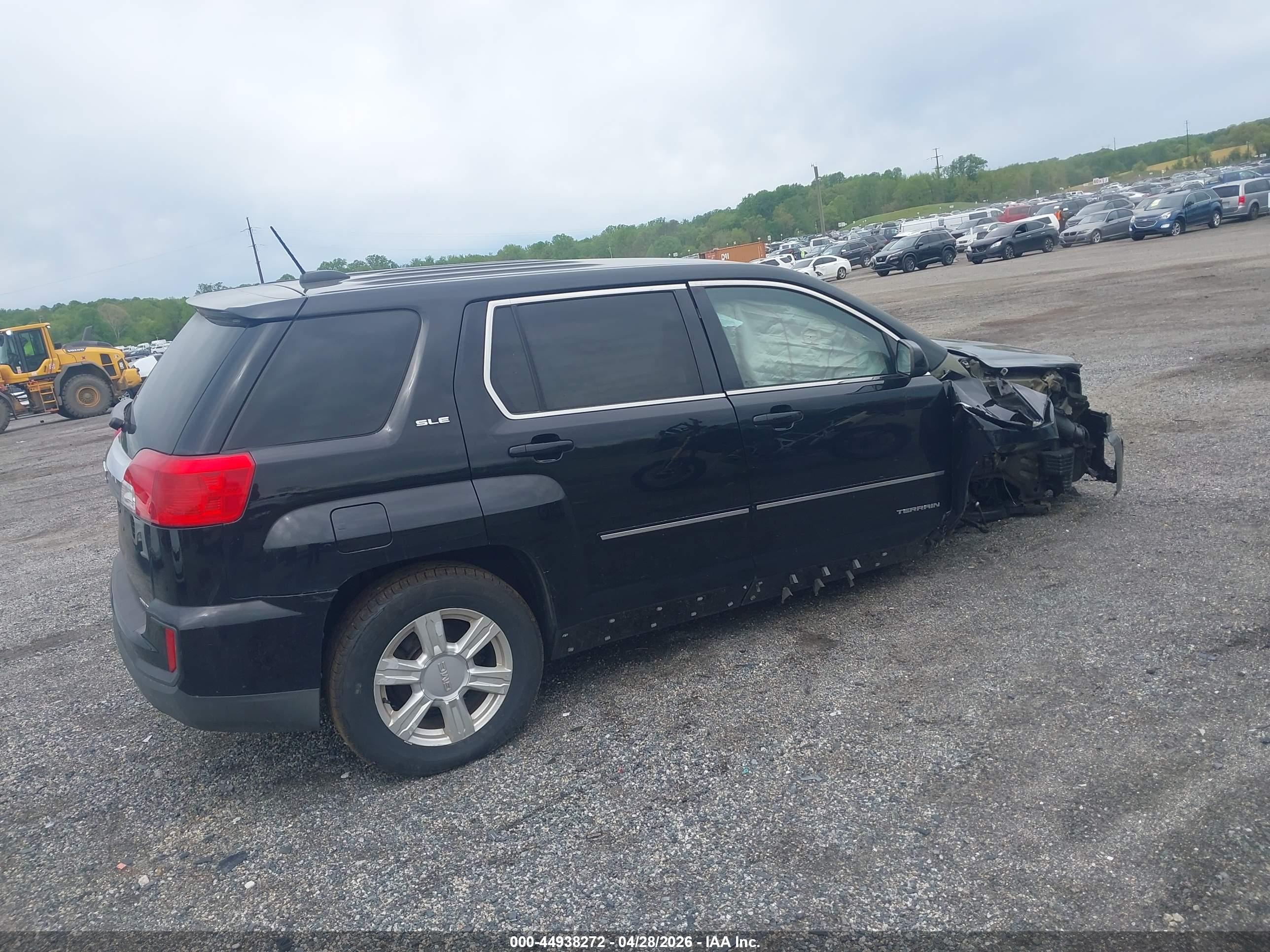 GMC TERRAIN image 4