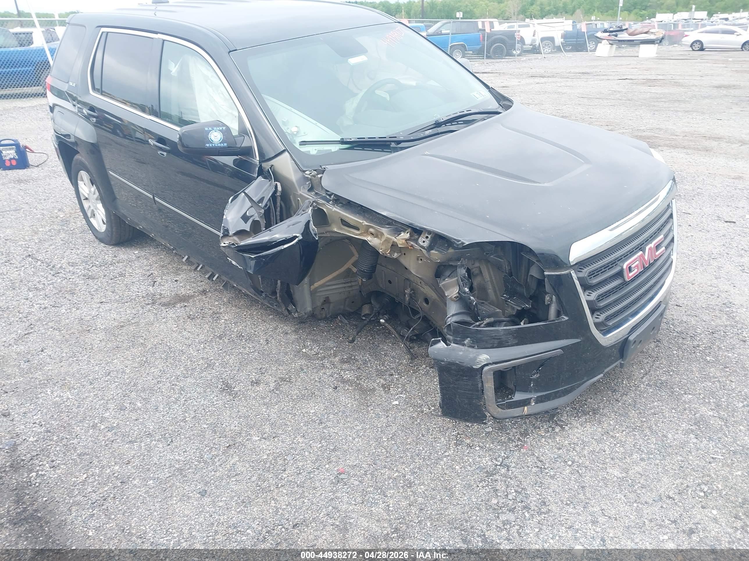 GMC TERRAIN image 6