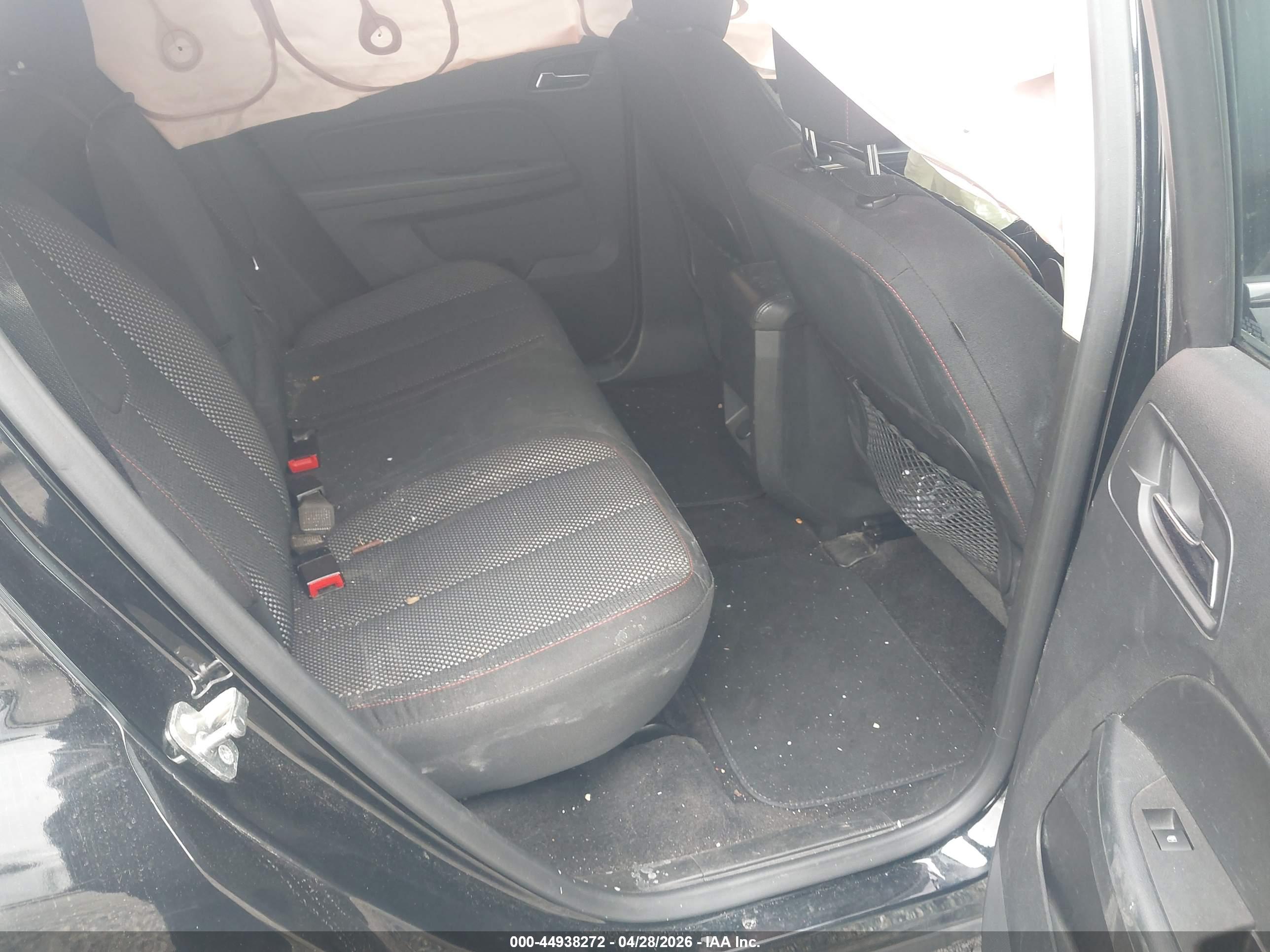 GMC TERRAIN image 8