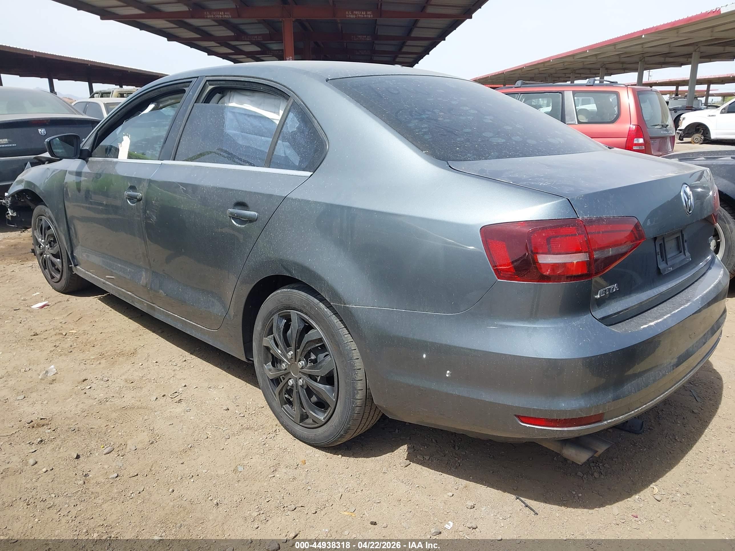 VOLKSWAGEN JETTA image 3