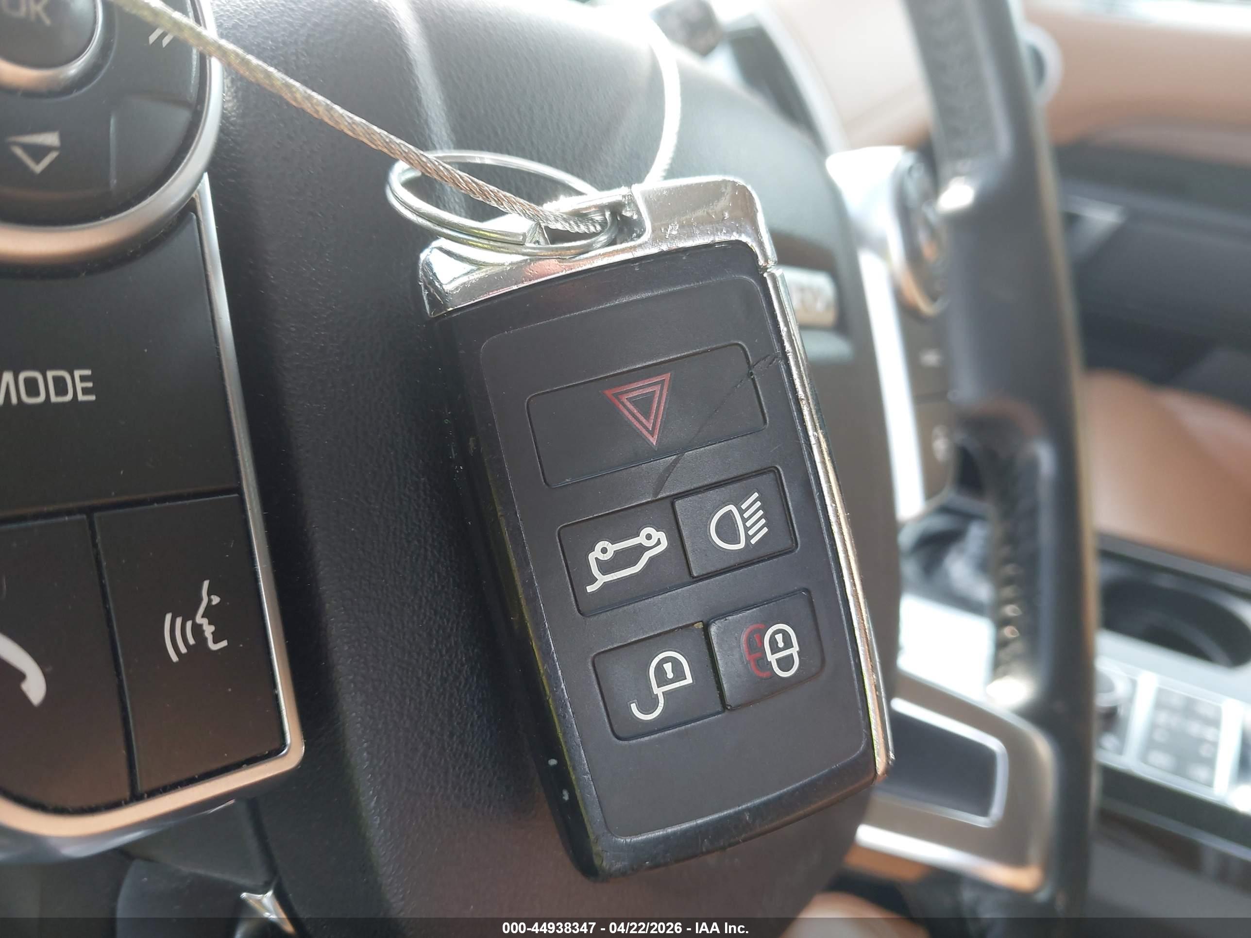 LAND ROVER image 11