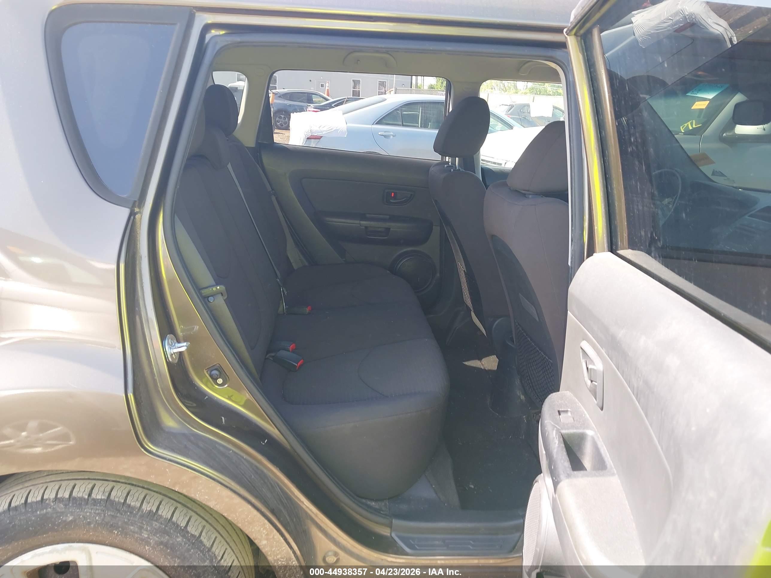 KIA SOUL image 8