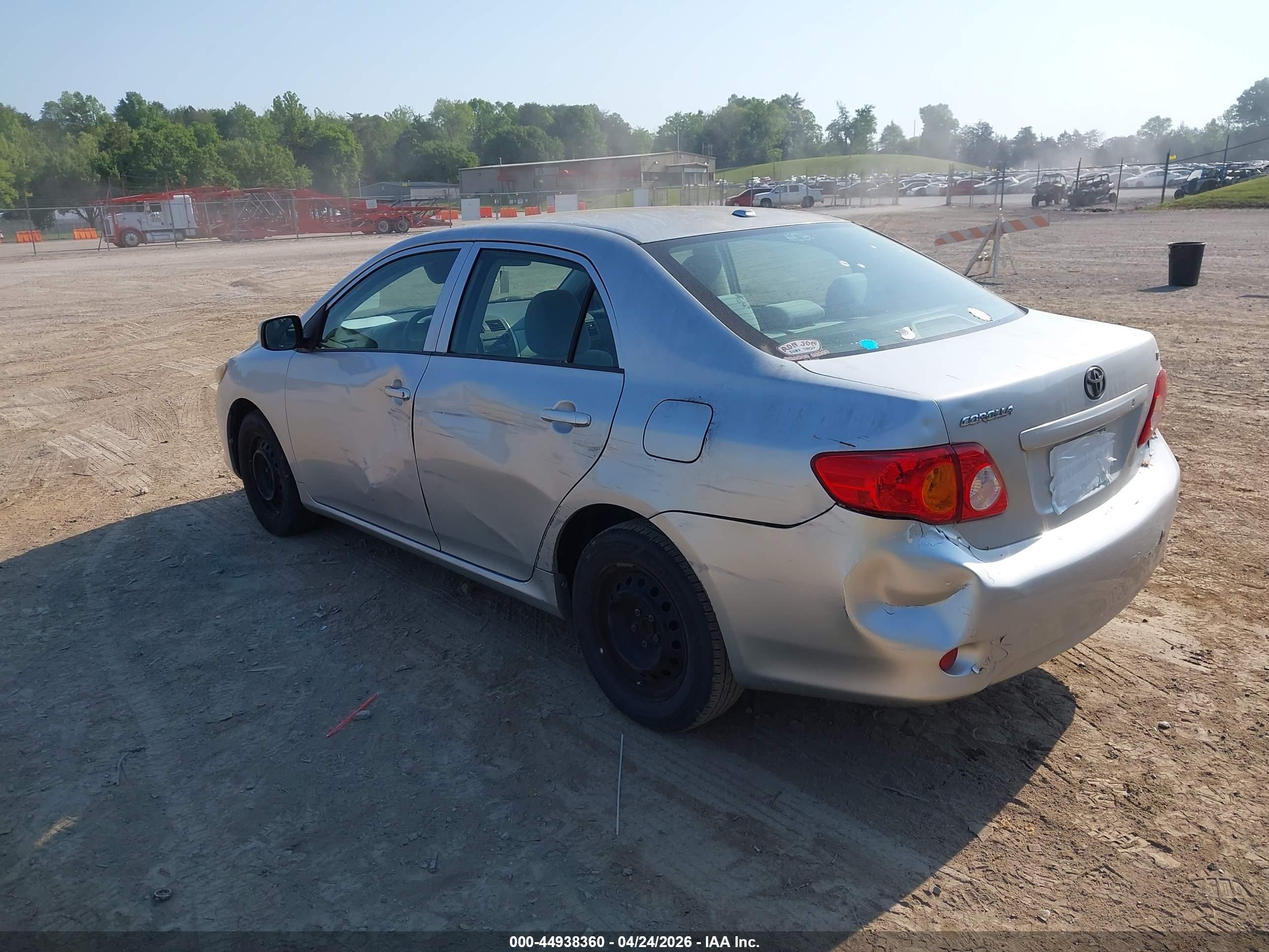 TOYOTA COROLLA image 3