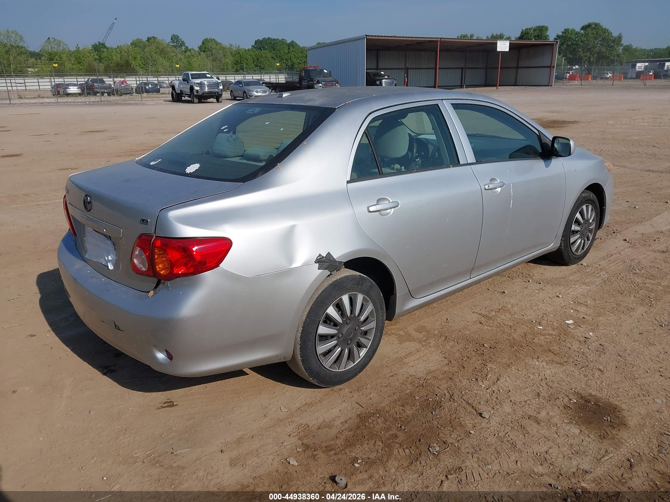 TOYOTA COROLLA image 4