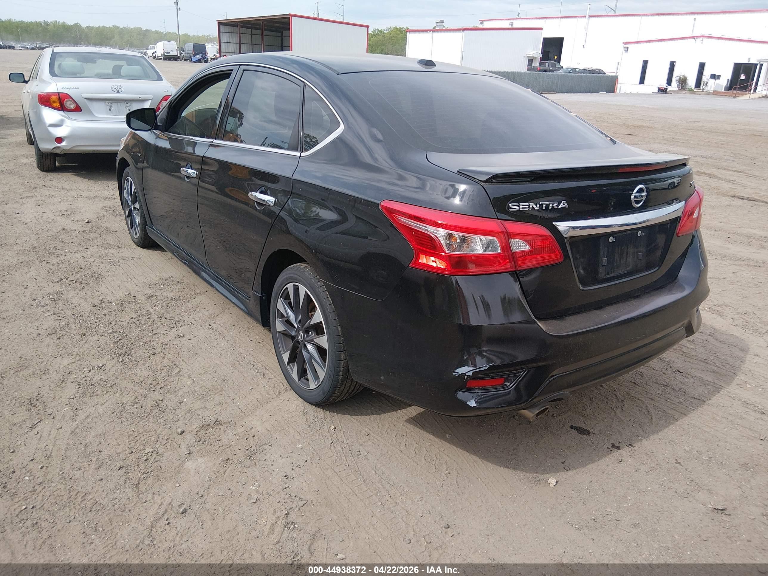 NISSAN SENTRA image 3