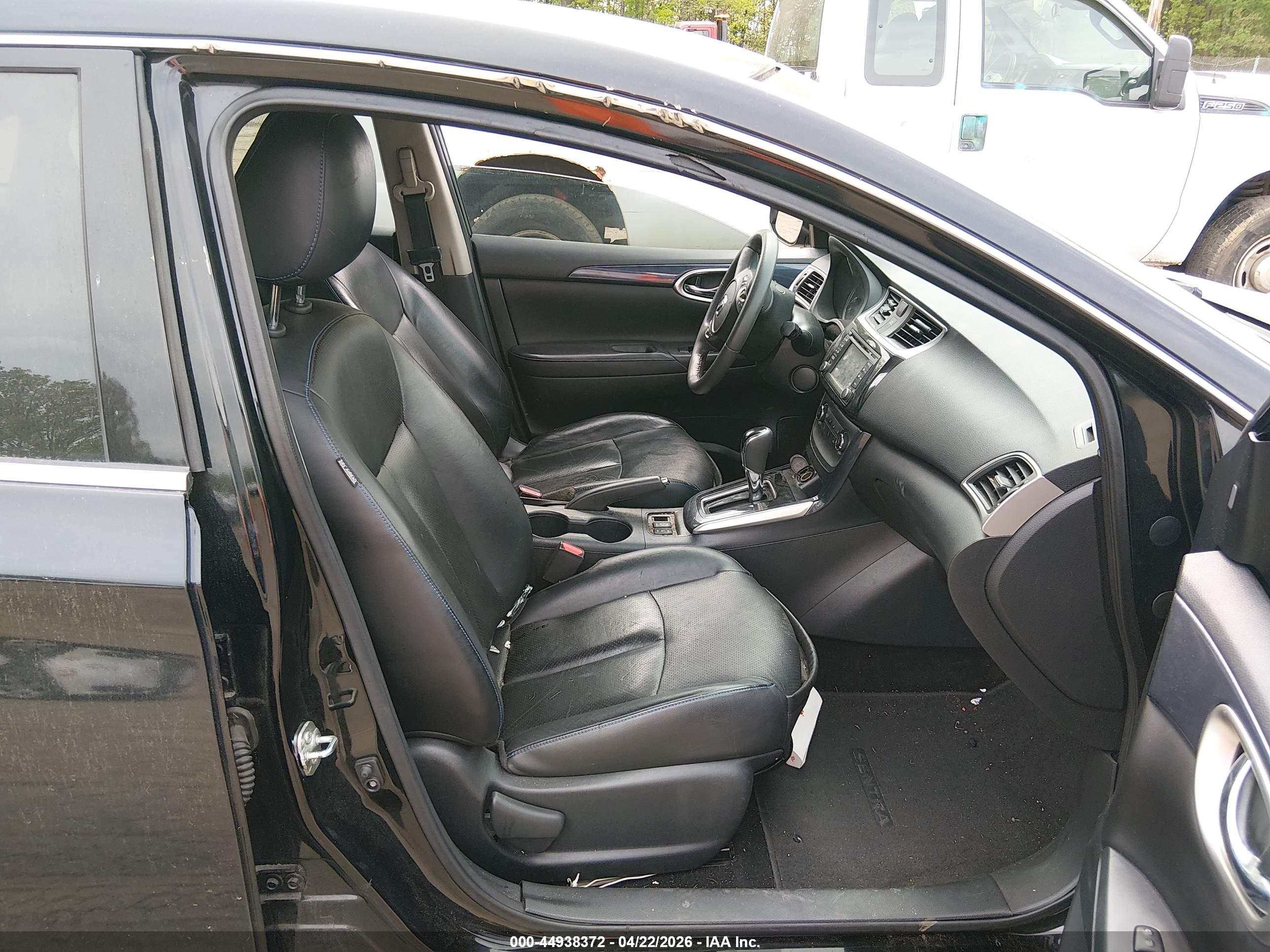NISSAN SENTRA image 5