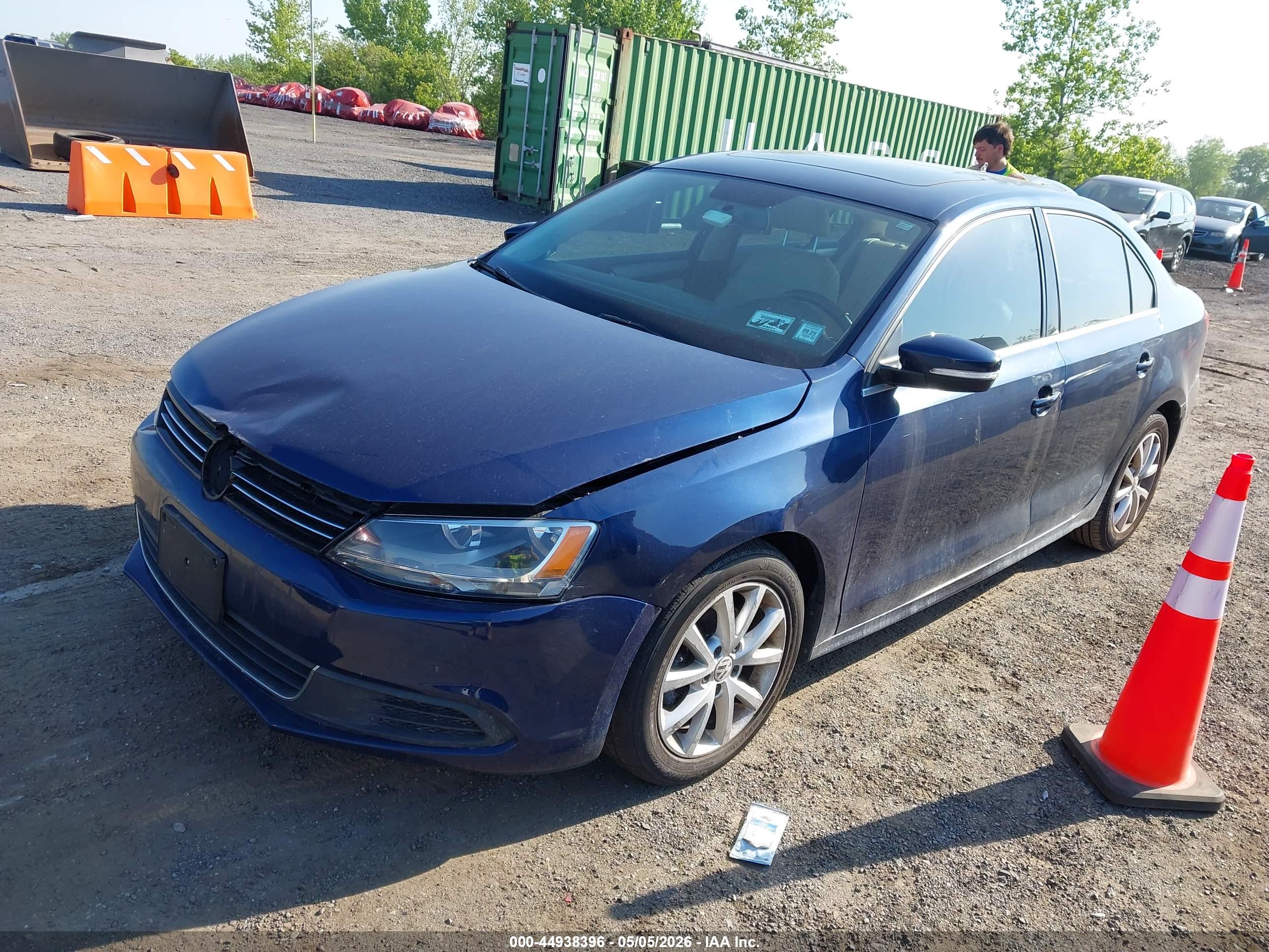 VOLKSWAGEN JETTA image 2