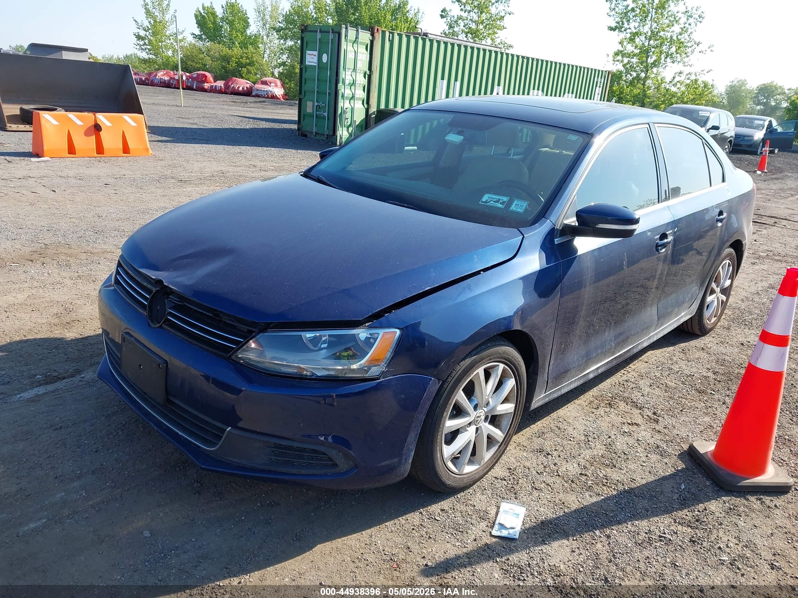 VOLKSWAGEN JETTA image 6