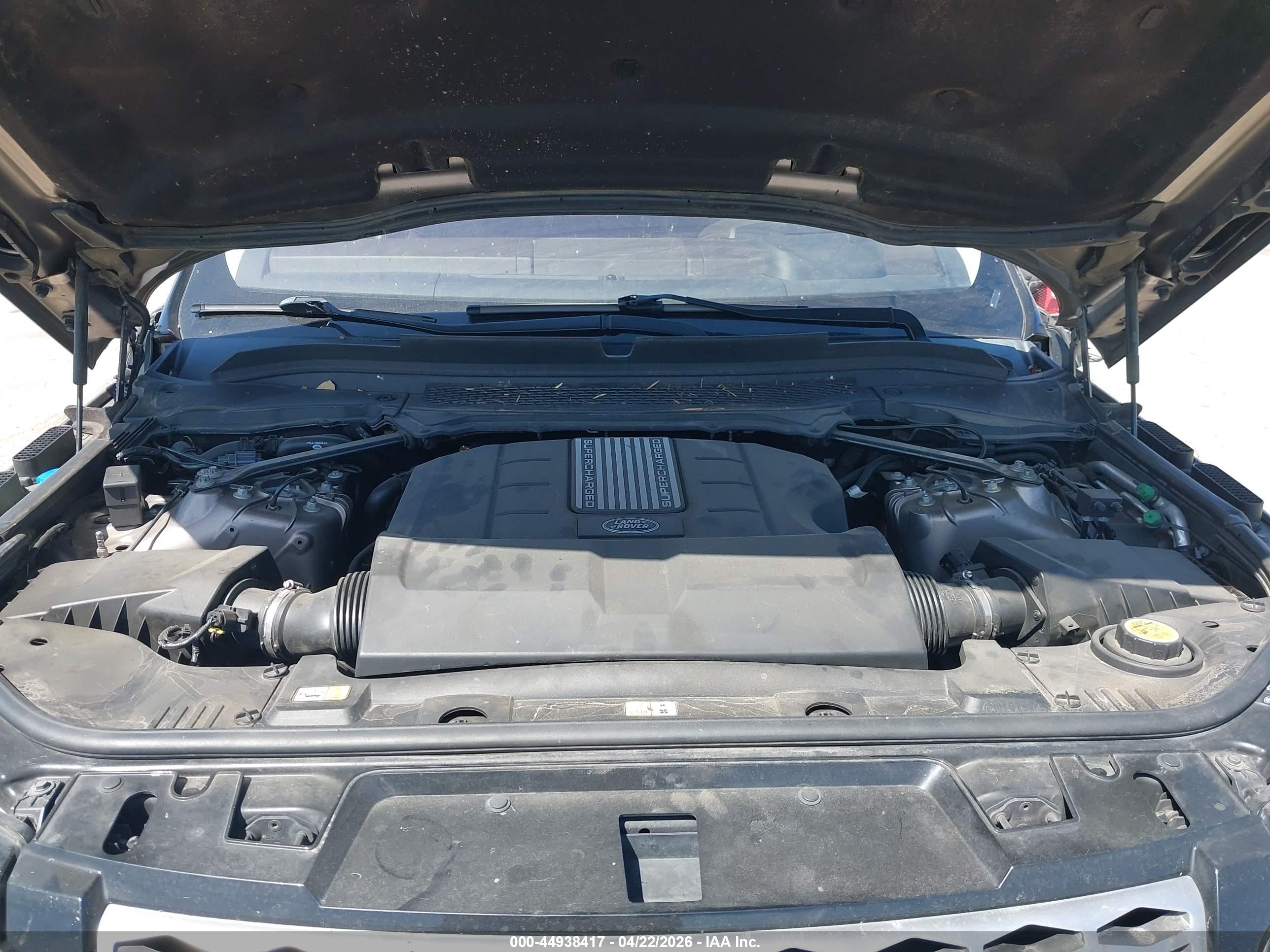 LAND ROVER image 10