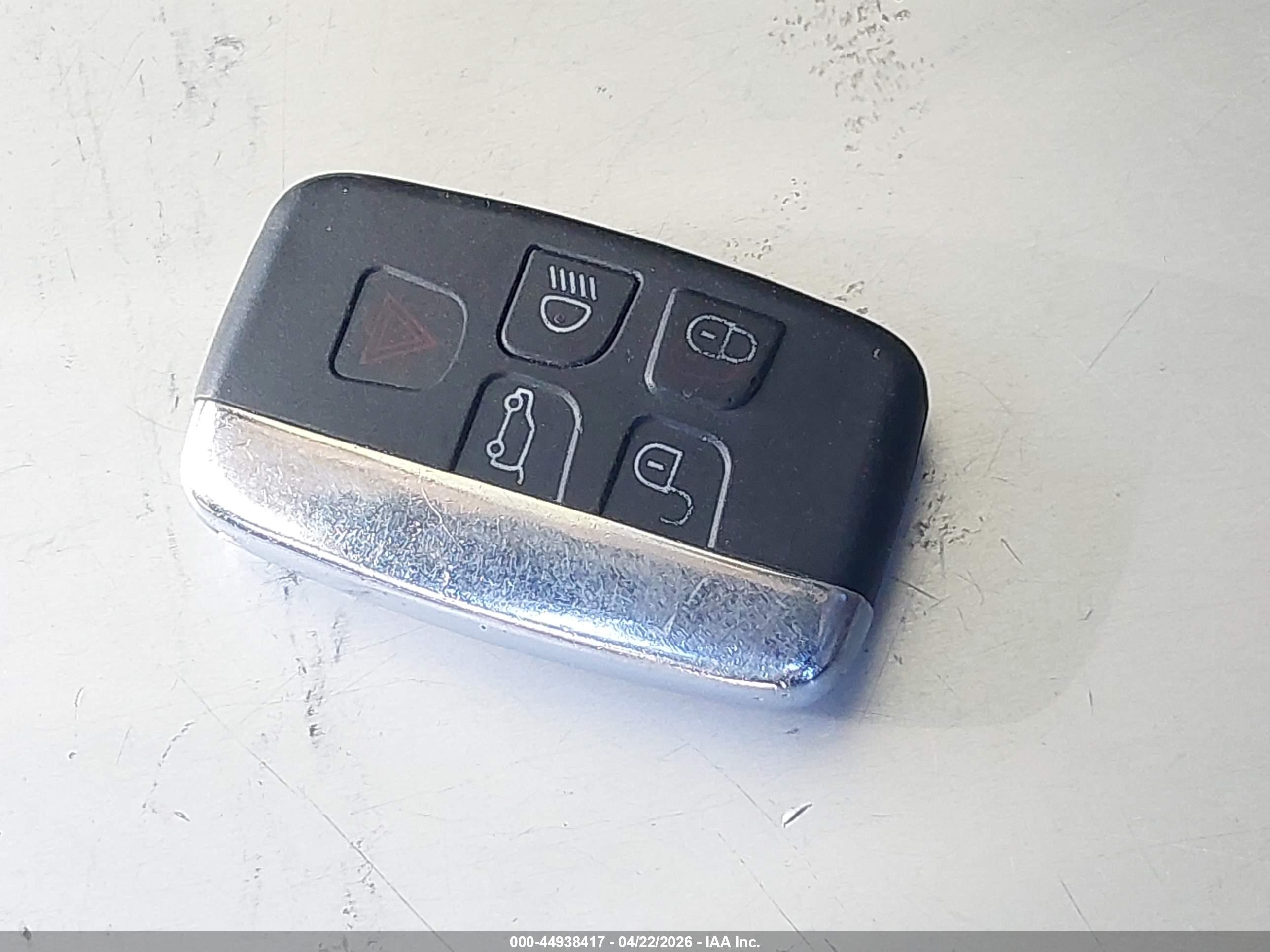 LAND ROVER image 11