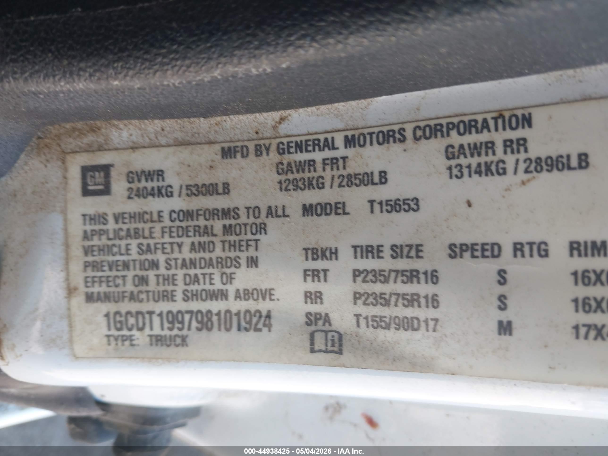 CHEVROLET COLORADO image 9