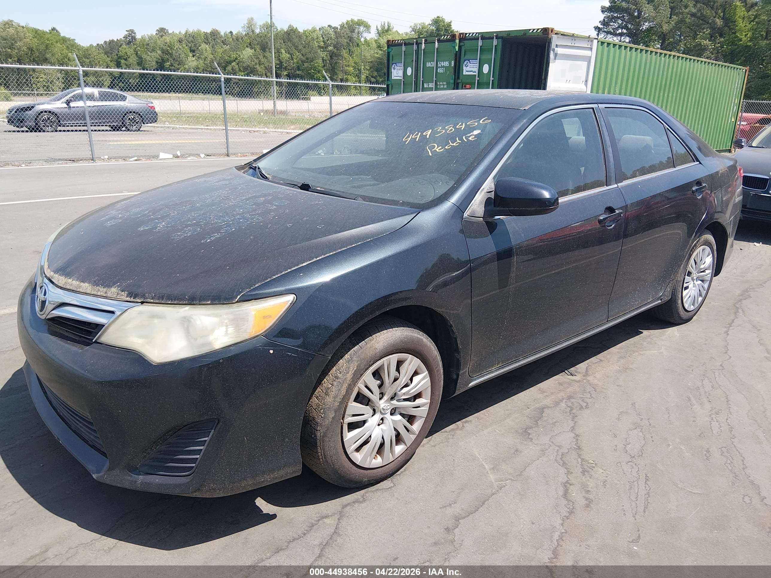TOYOTA CAMRY image 6