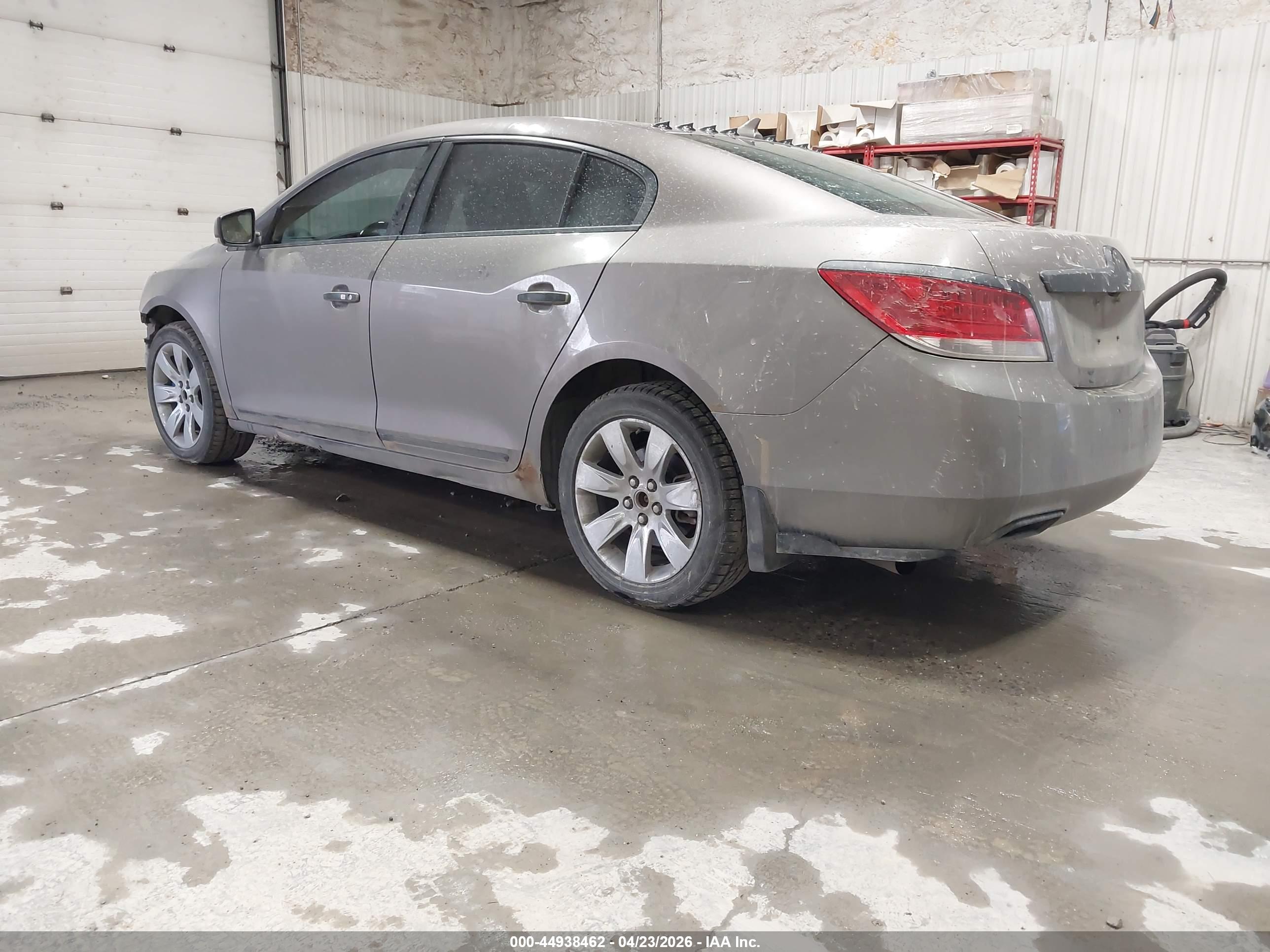 BUICK LACROSSE image 3